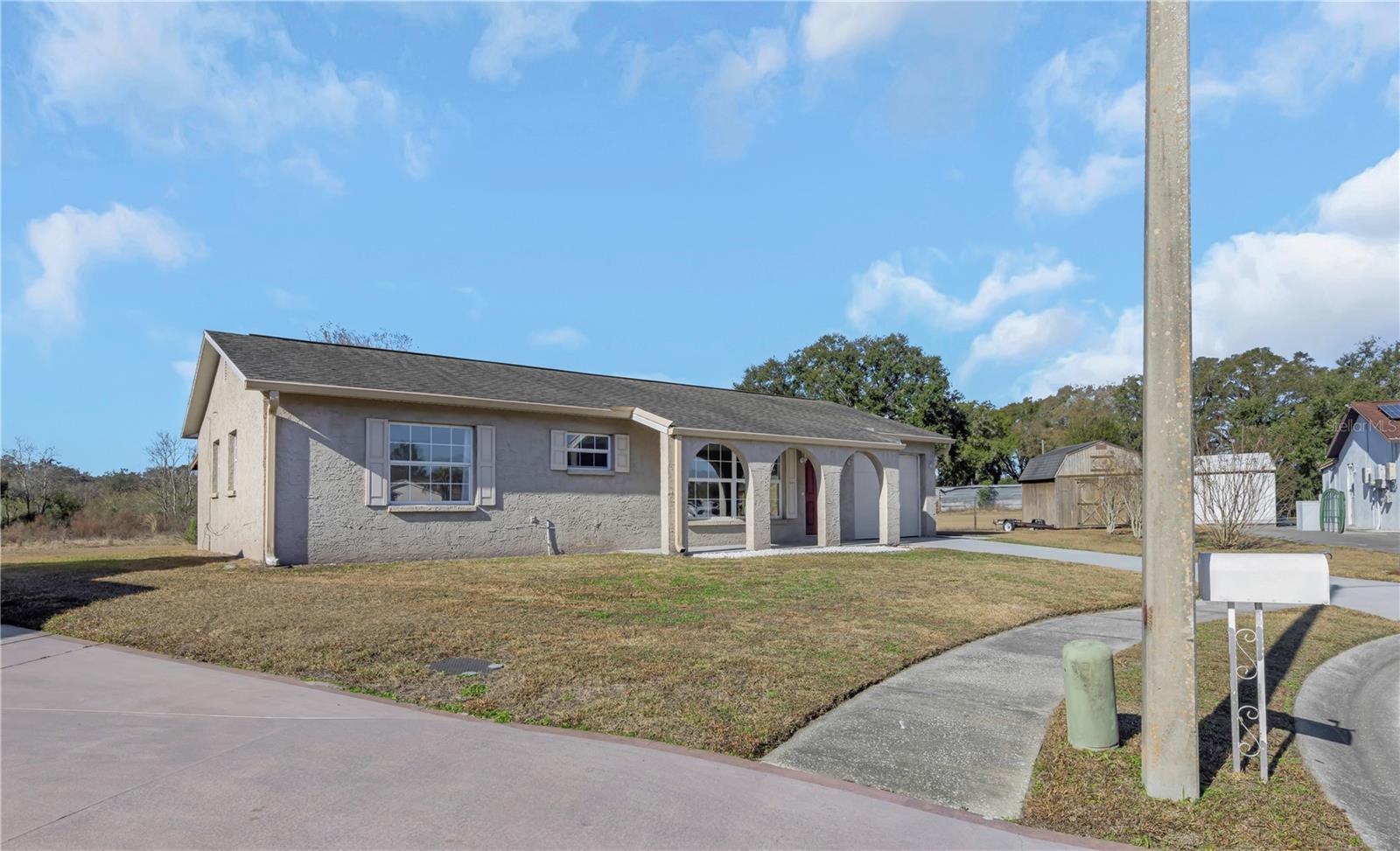 LAKE DOROTHEA GROVE - Residential