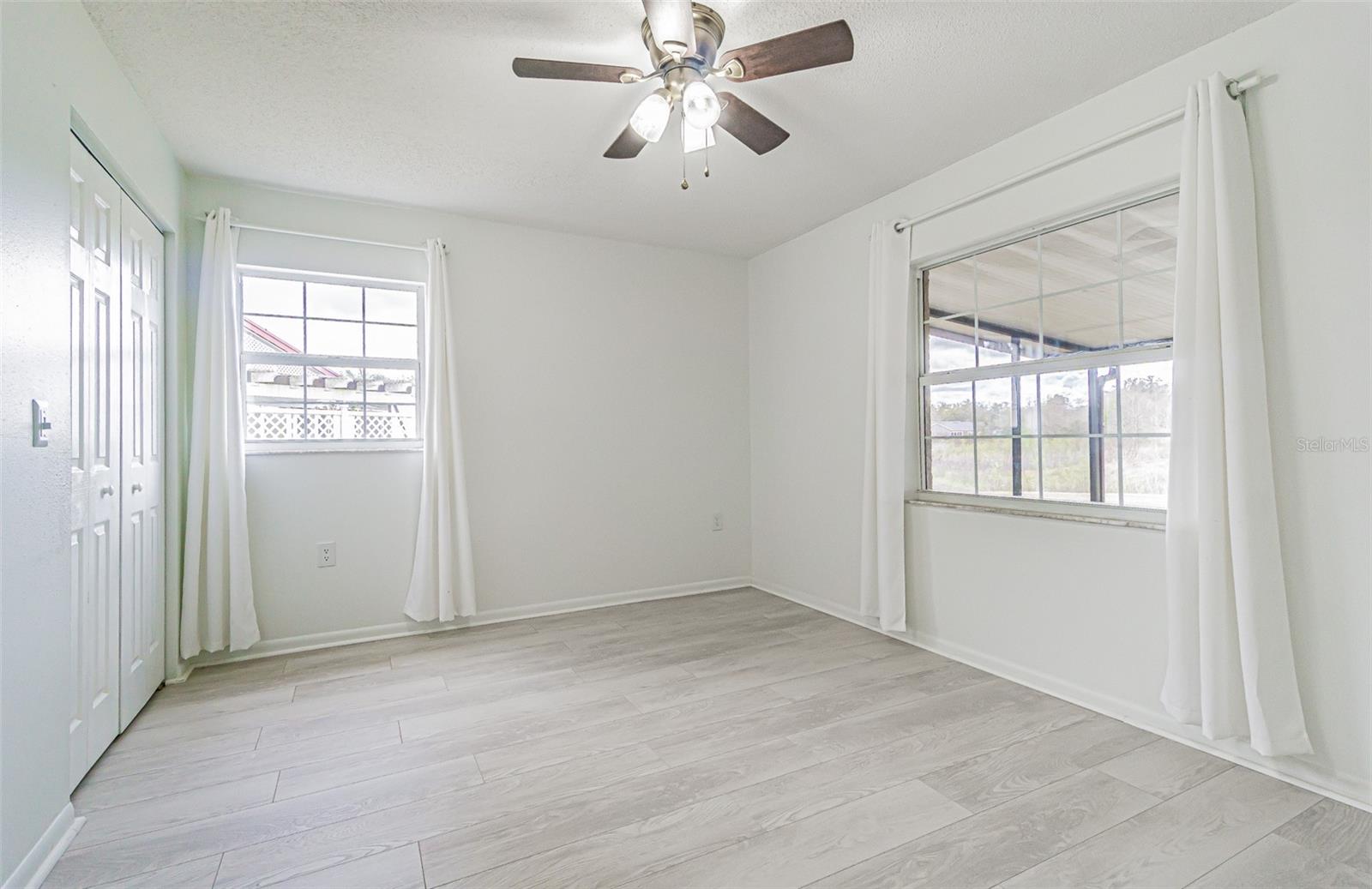 LAKE DOROTHEA GROVE - Residential