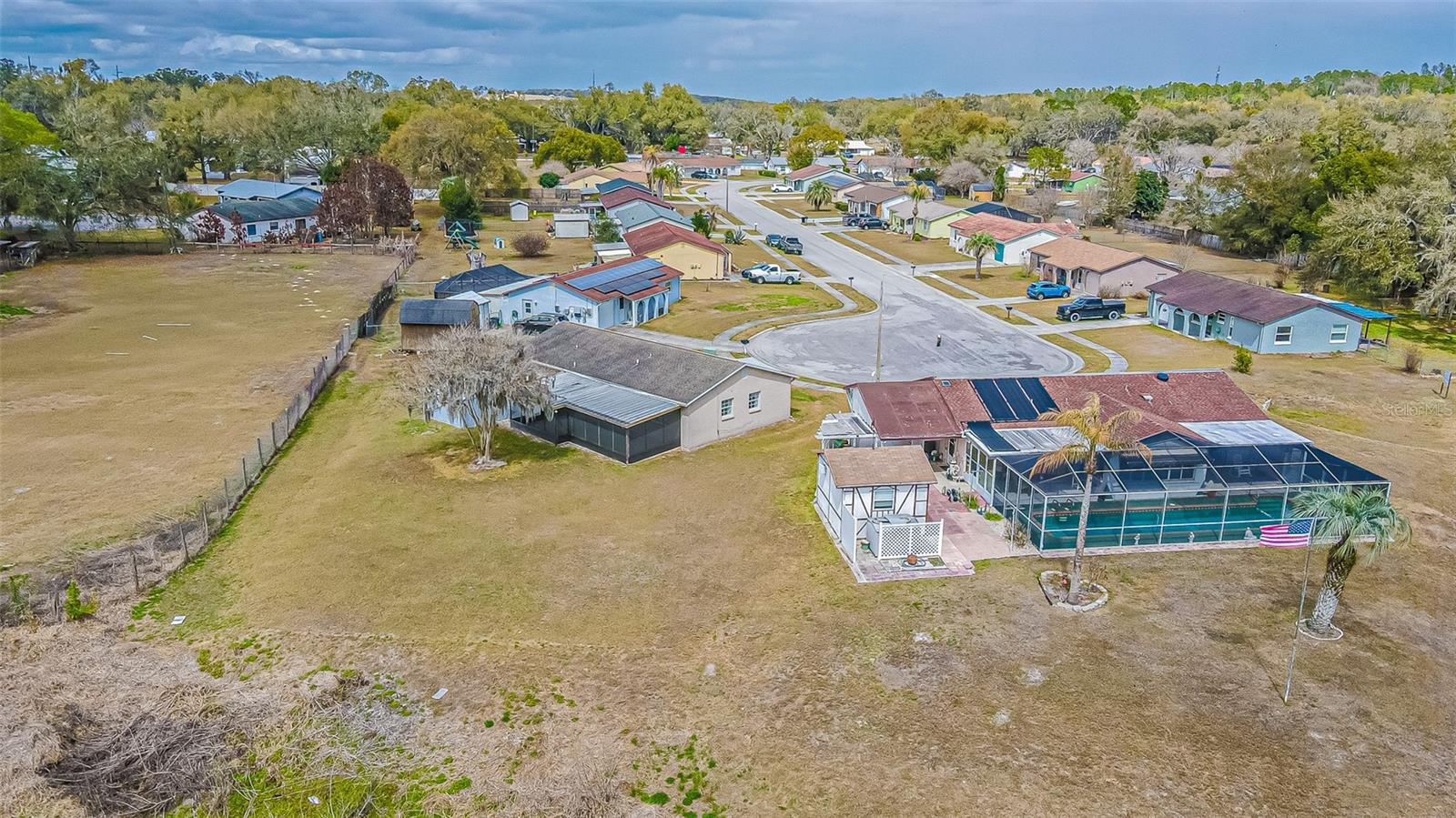 LAKE DOROTHEA GROVE - Residential