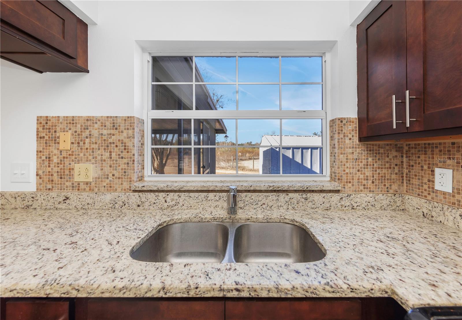 LAKE DOROTHEA GROVE - Residential