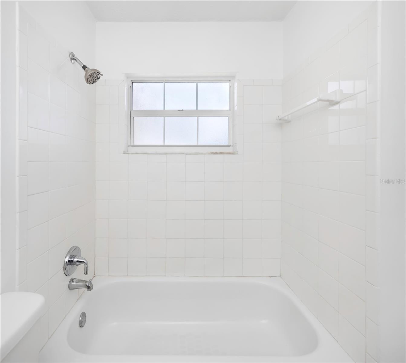 LAKE DOROTHEA GROVE - Residential