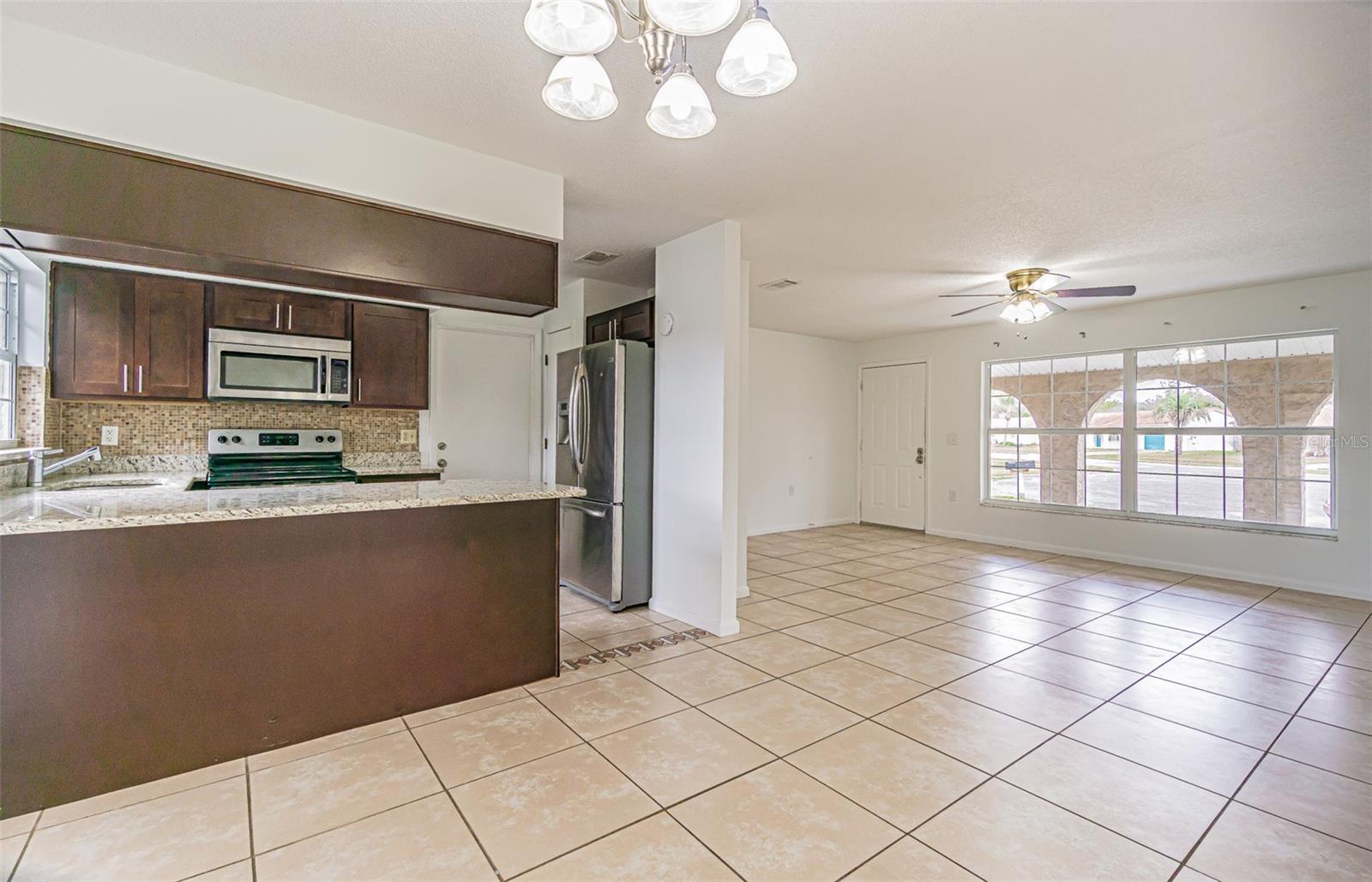 LAKE DOROTHEA GROVE - Residential