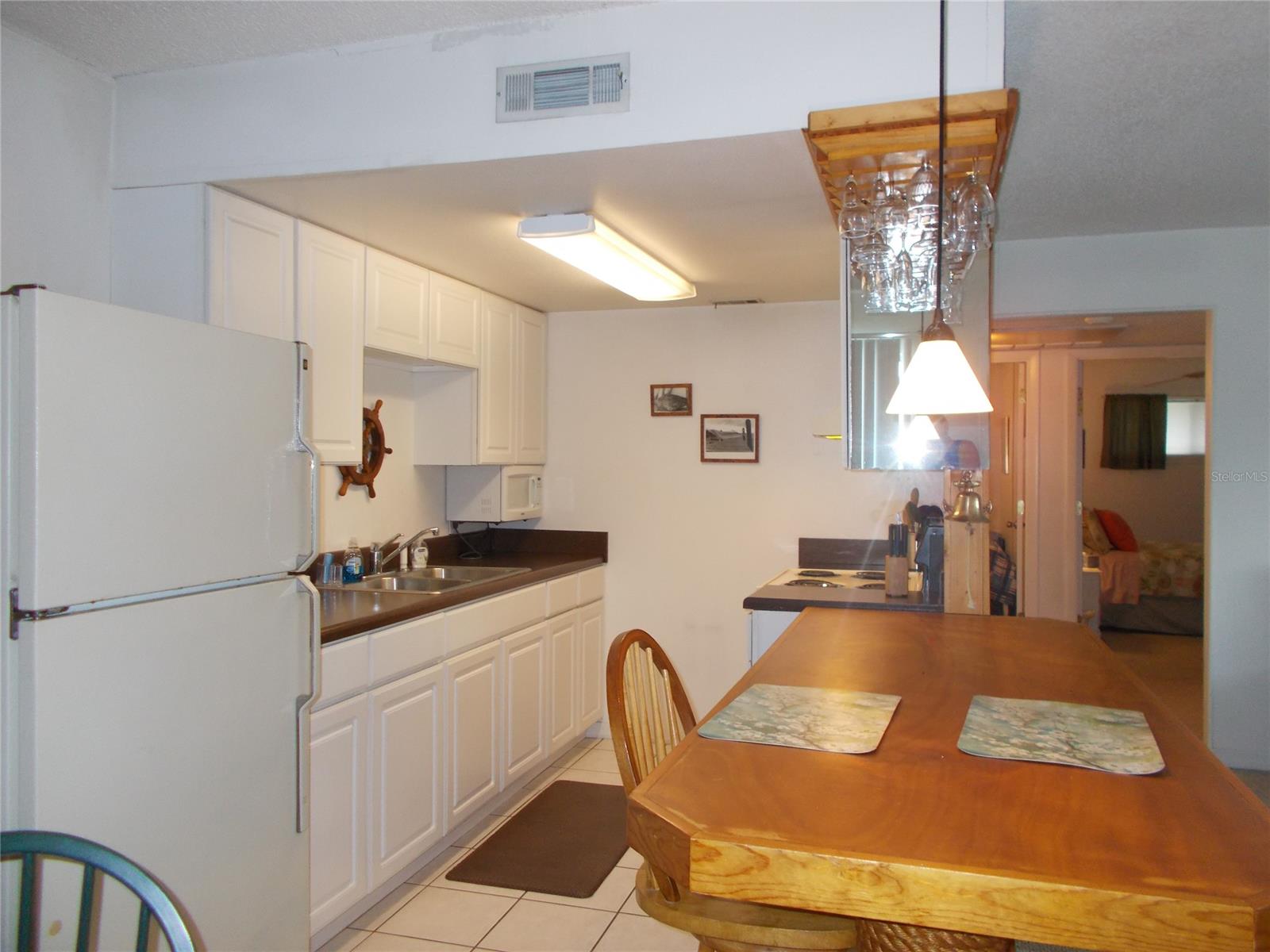 Coronado Arms Condo - Residential