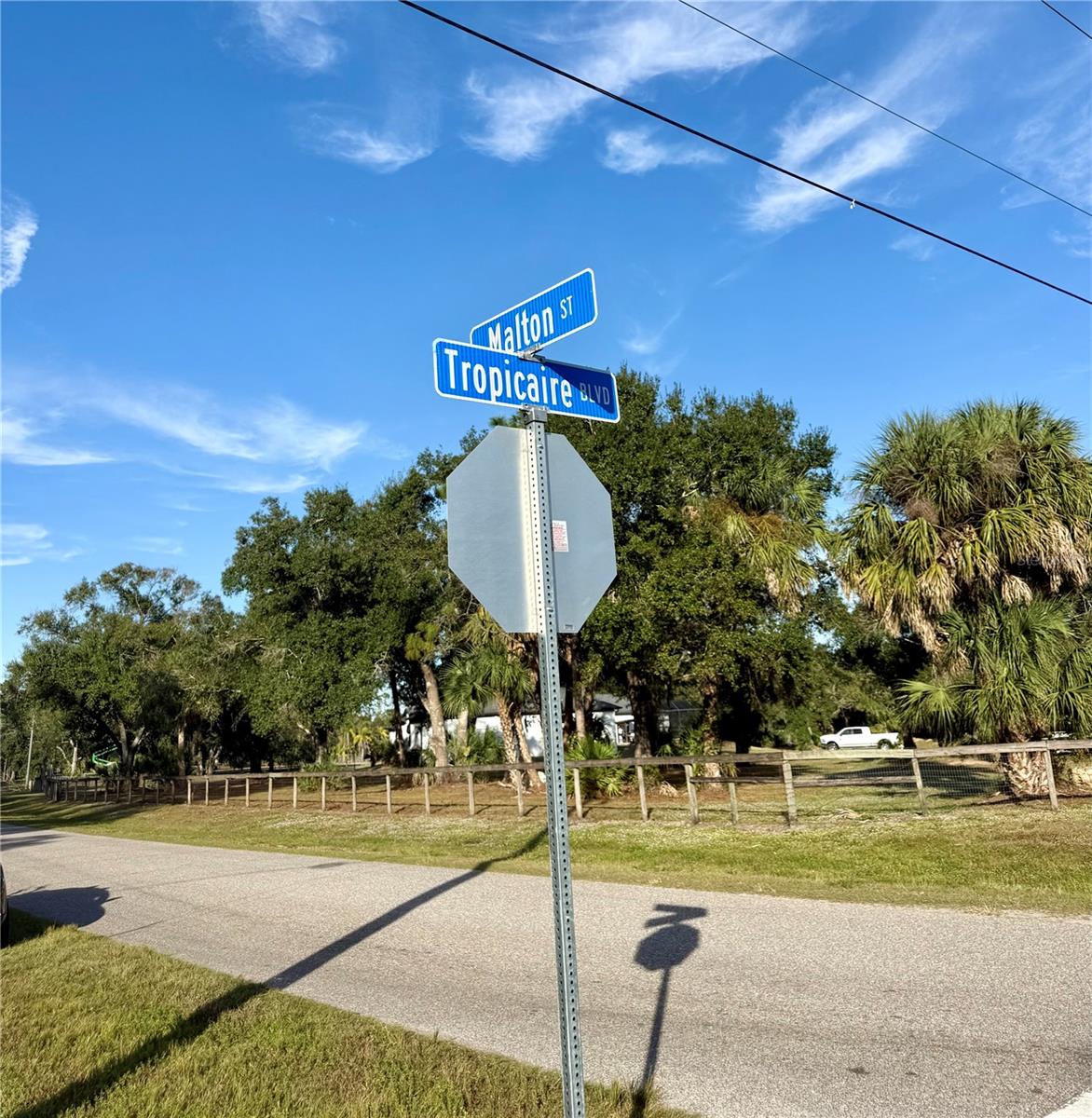 NORTH PORT CHARLOTTE ESTATES - Land