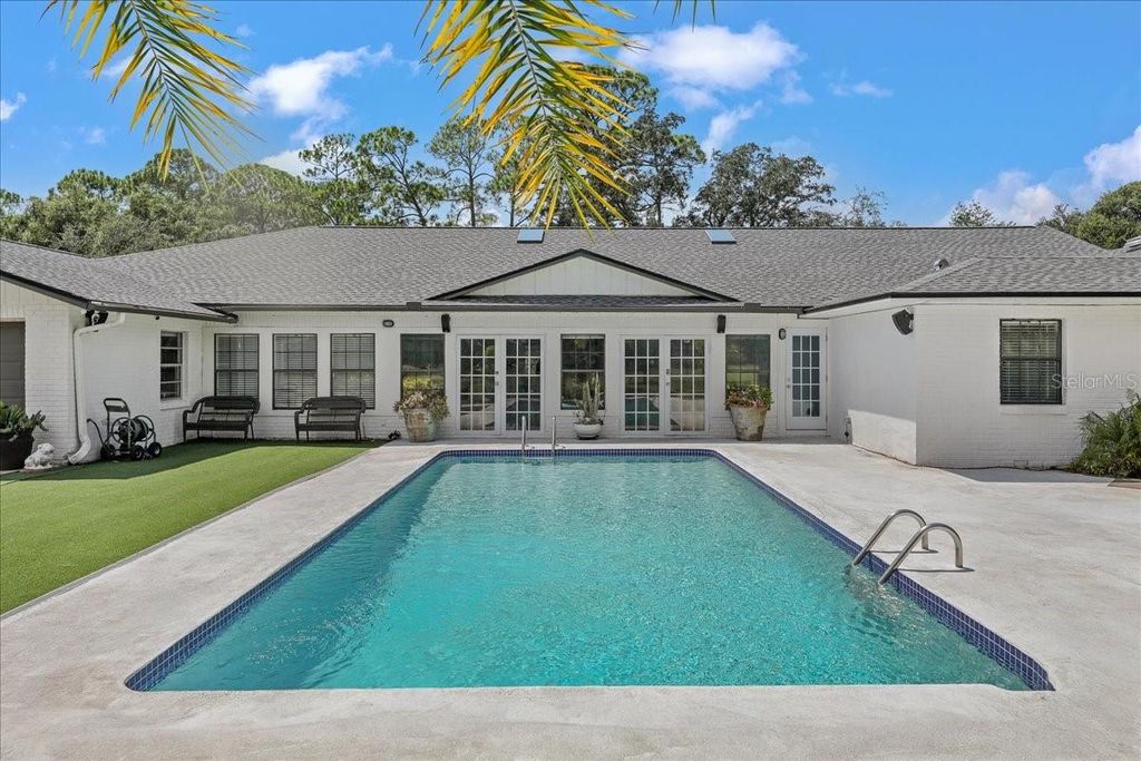 Photo of 1 Cunningham Lane, Debary, FL 32713 (MLS # O6335102)