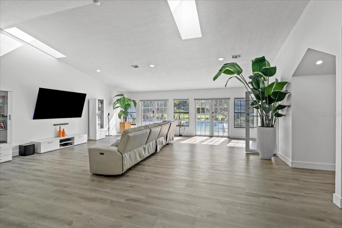 FOLSOM - Residential