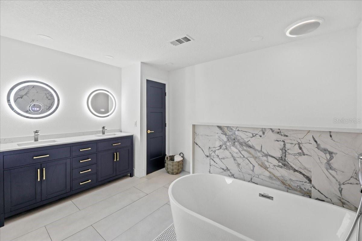 FOLSOM - Residential