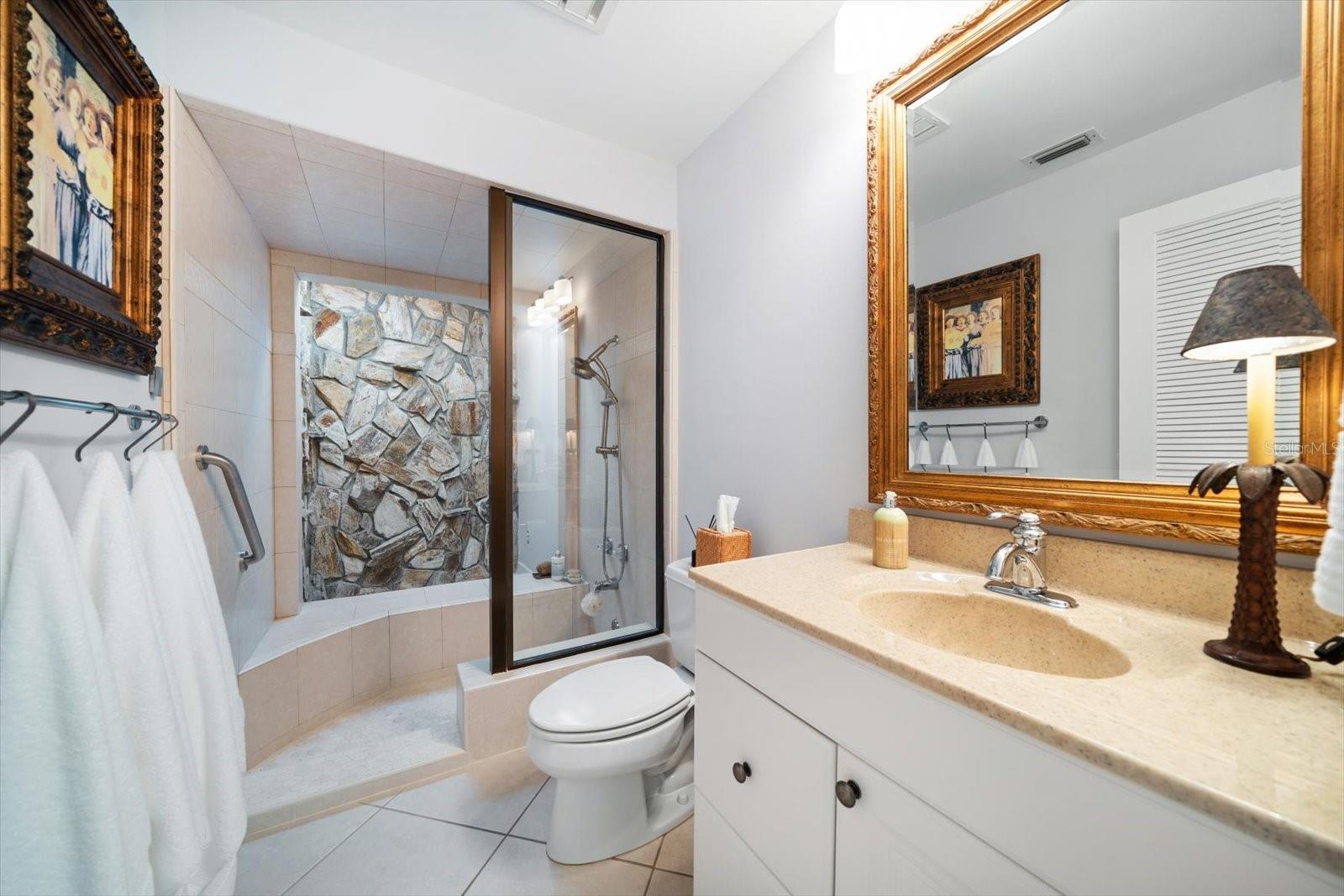 BELLEVUE ESTATES ISLAND 1ST ADD - Residential