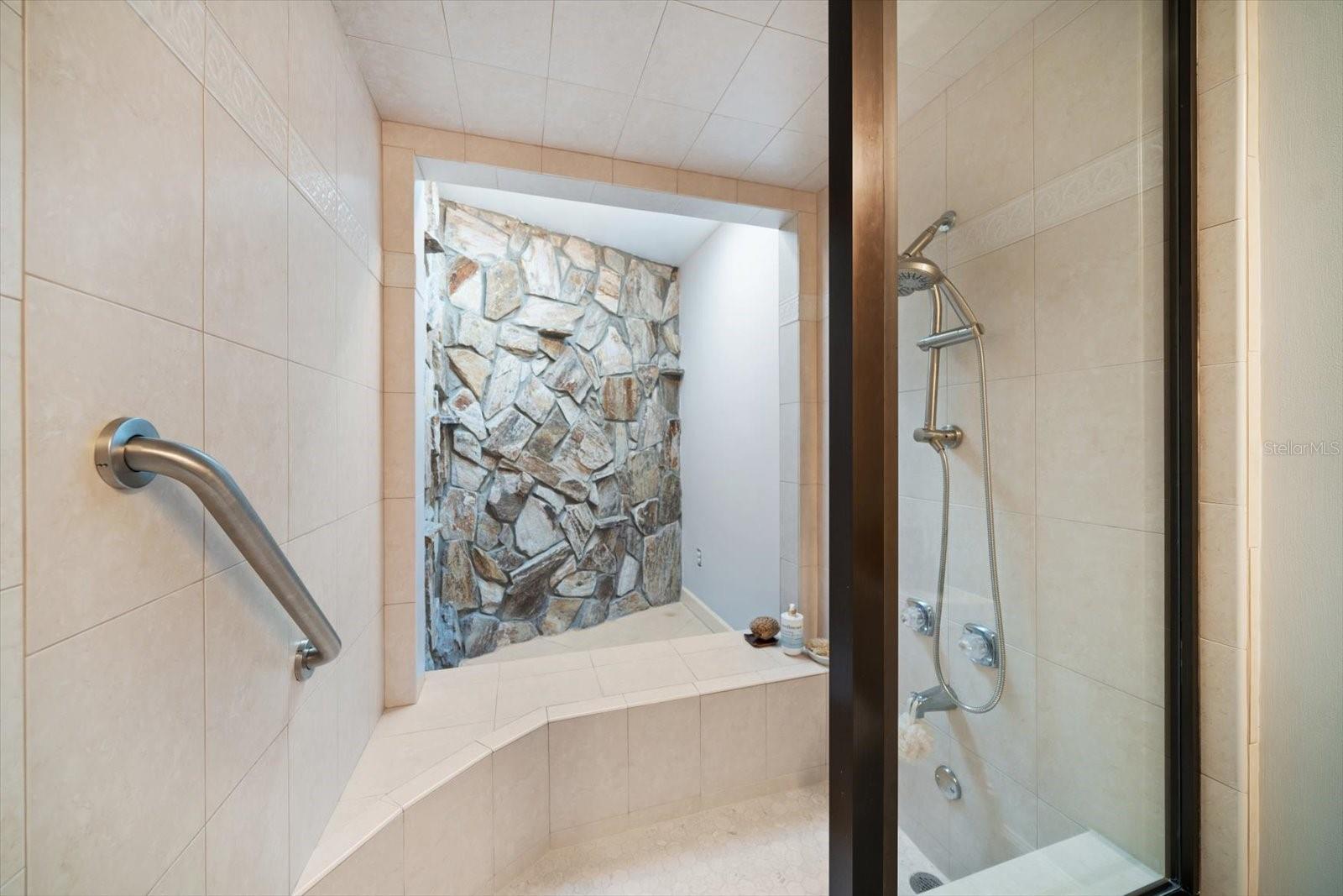 BELLEVUE ESTATES ISLAND 1ST ADD - Residential