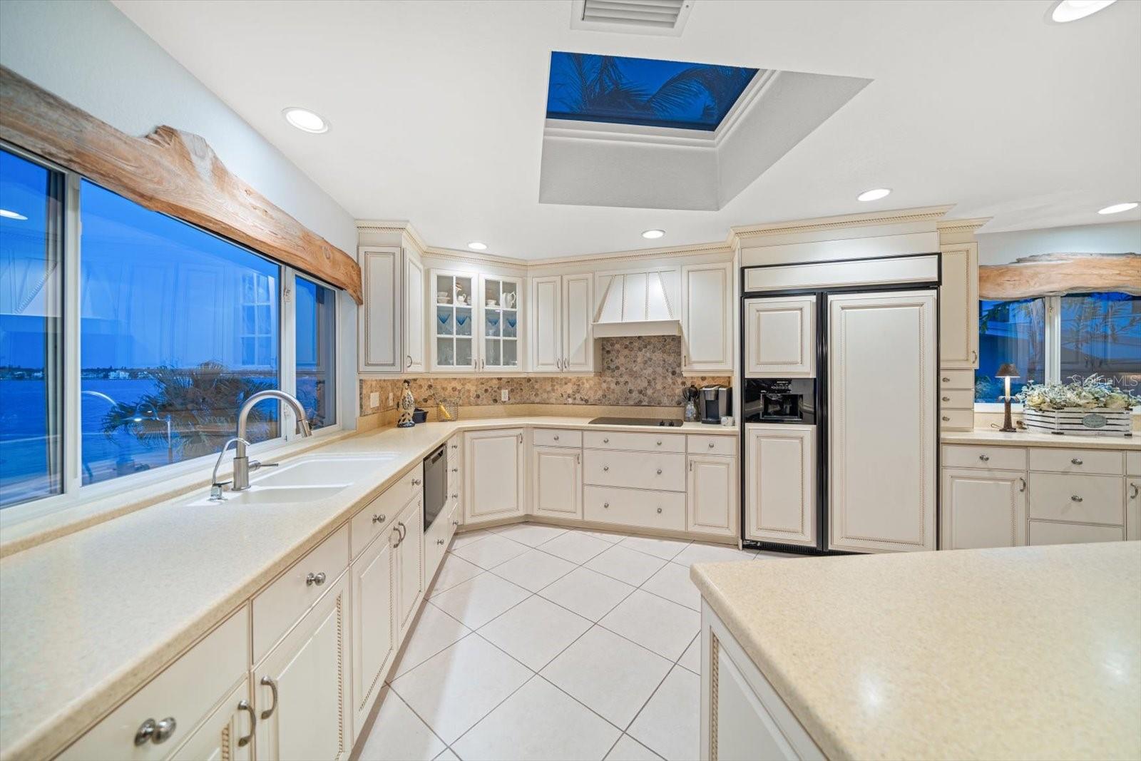 BELLEVUE ESTATES ISLAND 1ST ADD - Residential