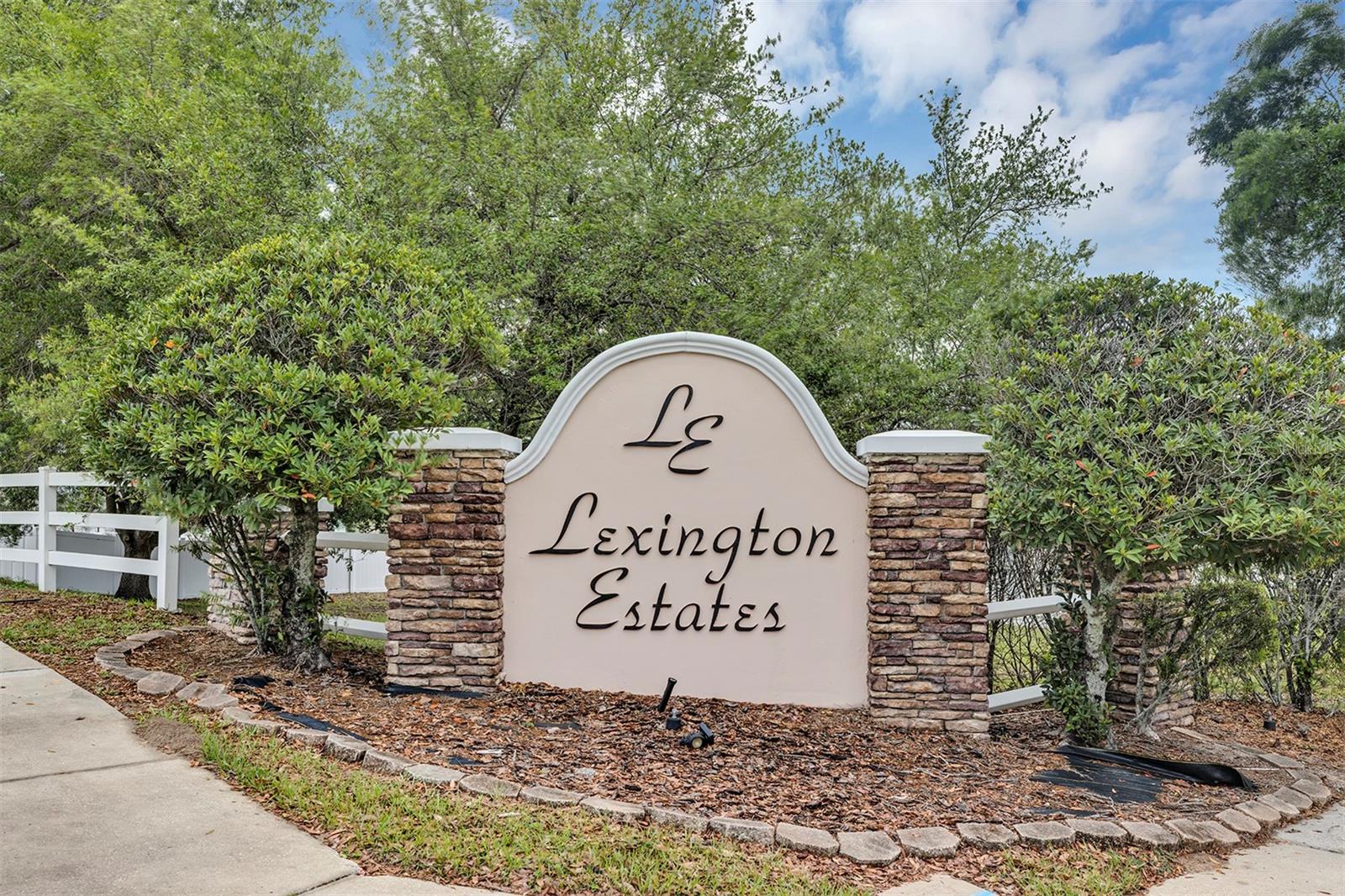 GROVELAND SUNRISE RIDGE - Residential