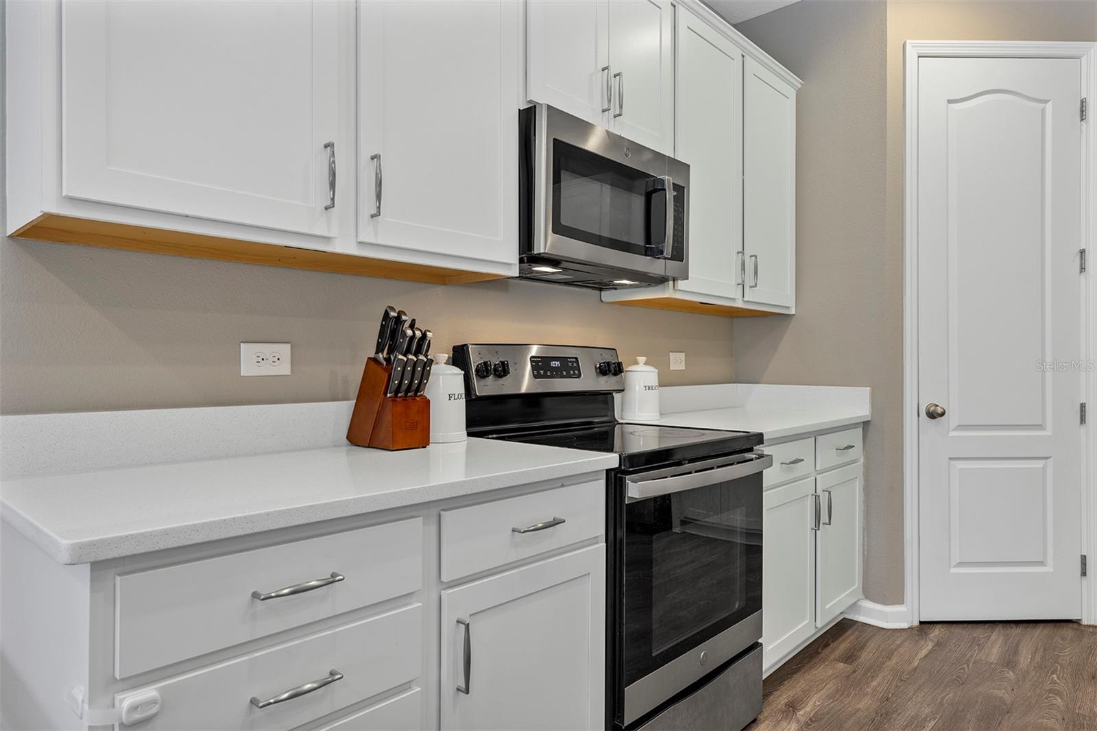 GROVELAND SUNRISE RIDGE - Residential