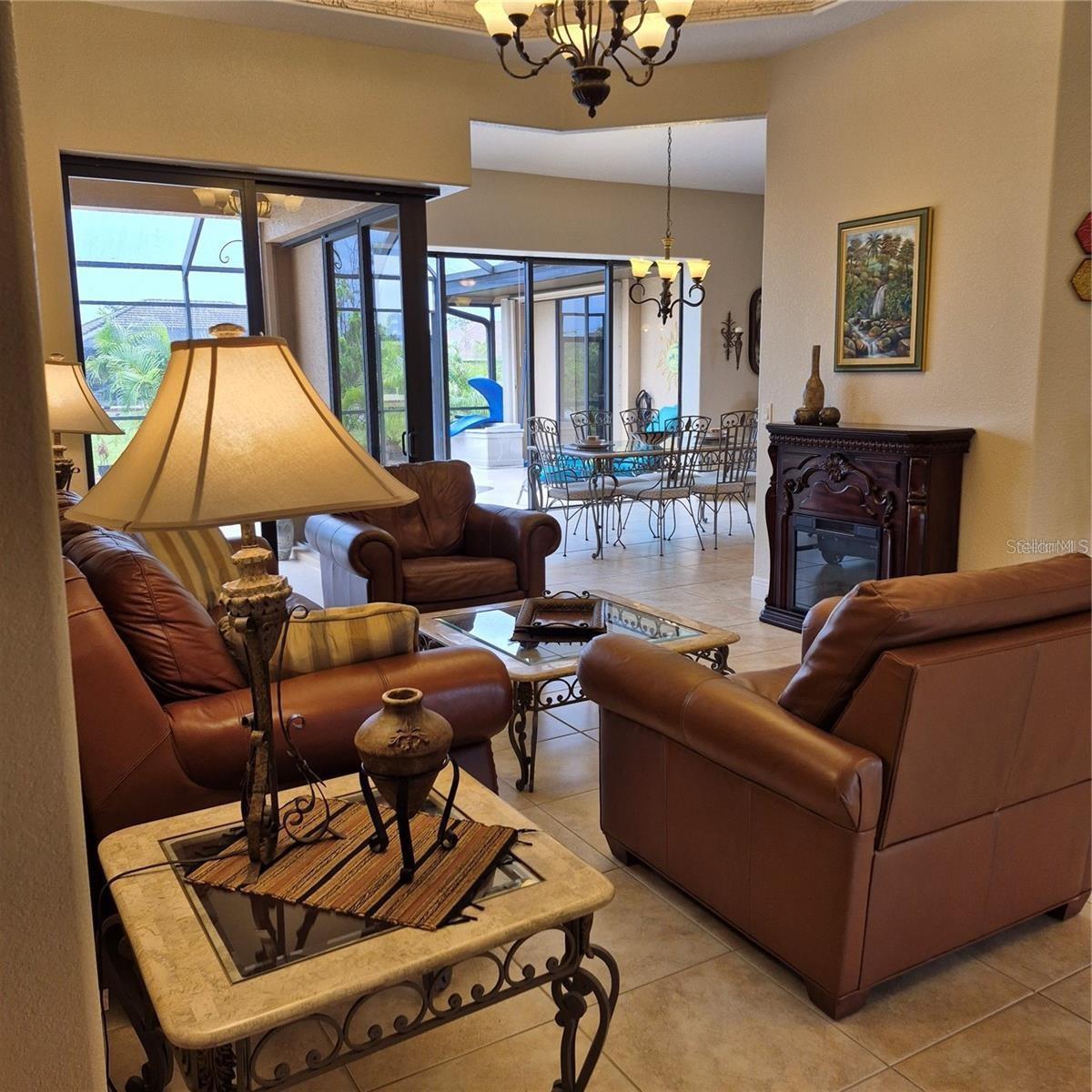 ROTONDA WHITE MARSH - Residential Lease