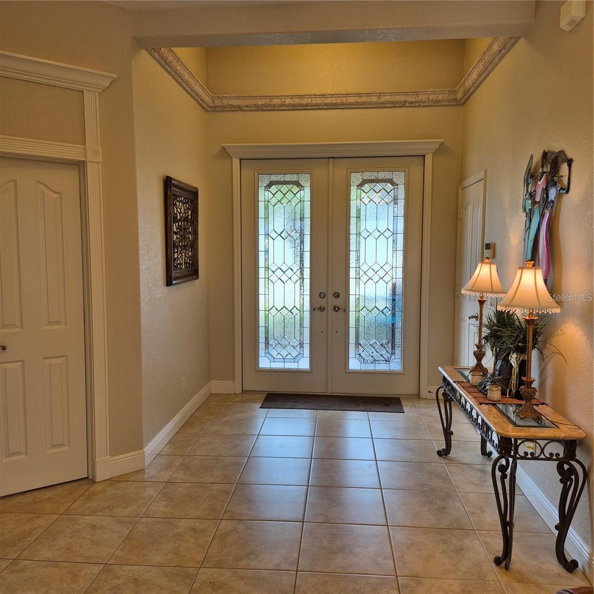 ROTONDA WHITE MARSH - Residential Lease