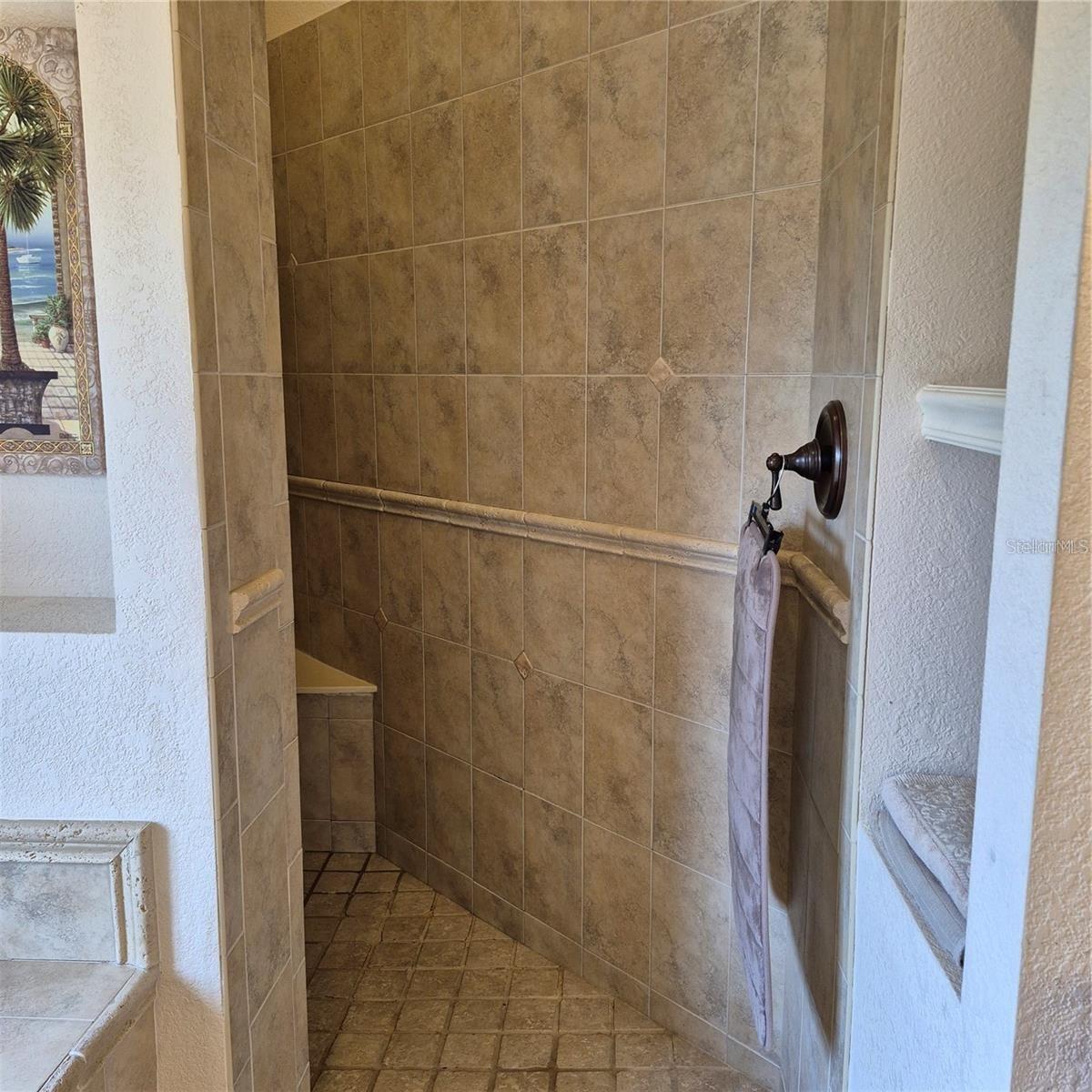 ROTONDA WHITE MARSH - Residential Lease