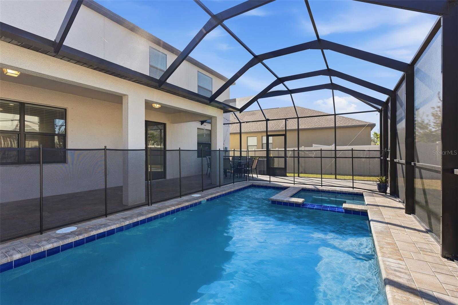 OAKS AT SHADY CREEK PH 1 - Residential Lease