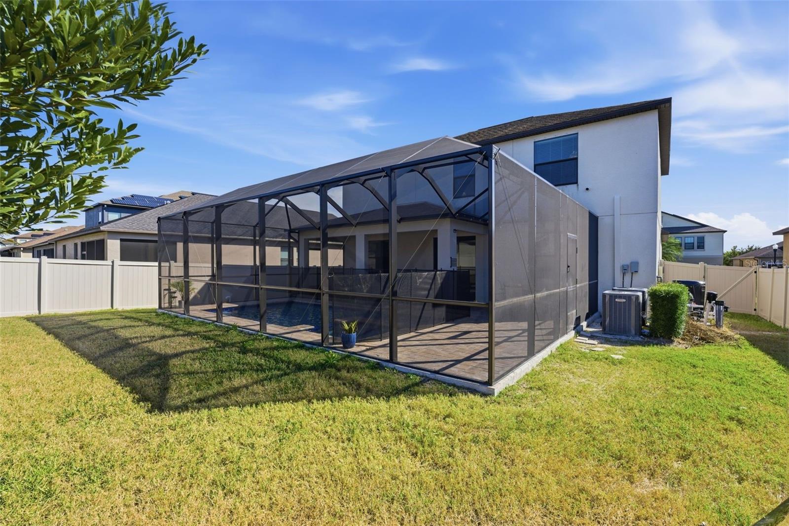 OAKS AT SHADY CREEK PH 1 - Residential Lease