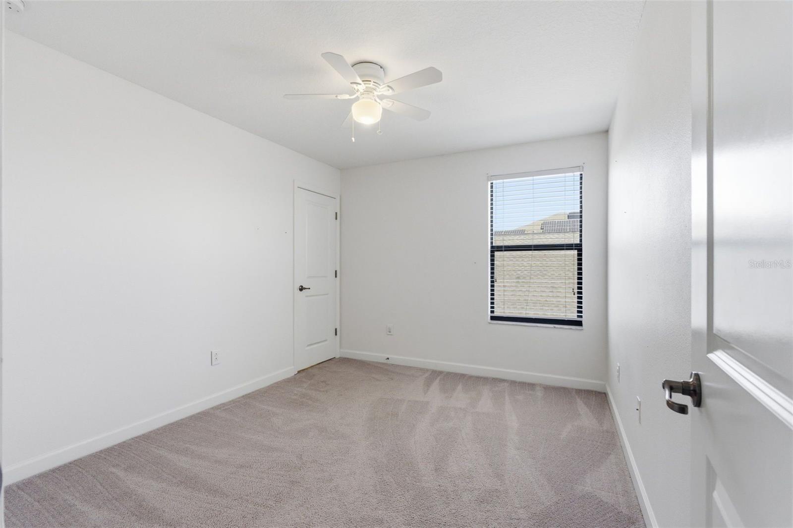 OAKS AT SHADY CREEK PH 1 - Residential Lease