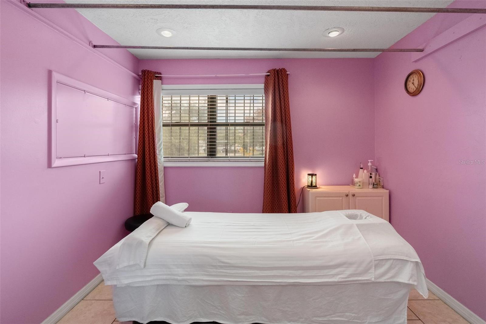 DISSTON GARDENS - Commercial Sale