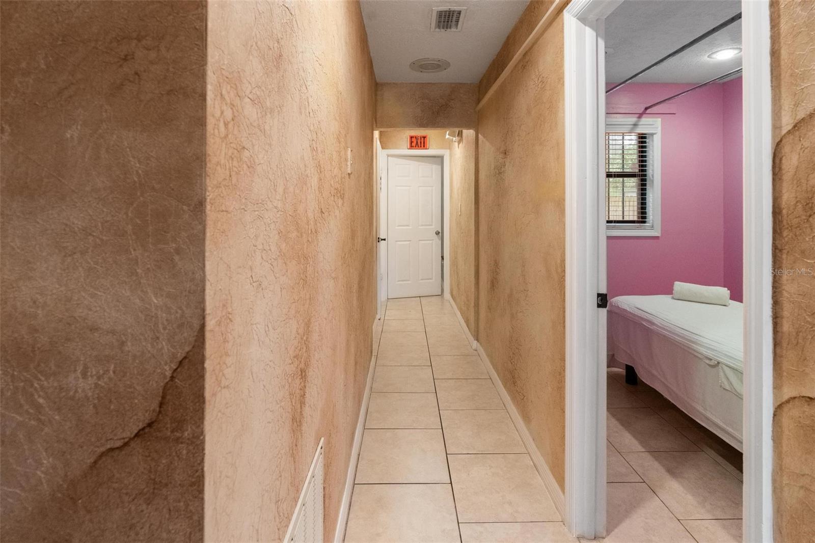 DISSTON GARDENS - Commercial Sale