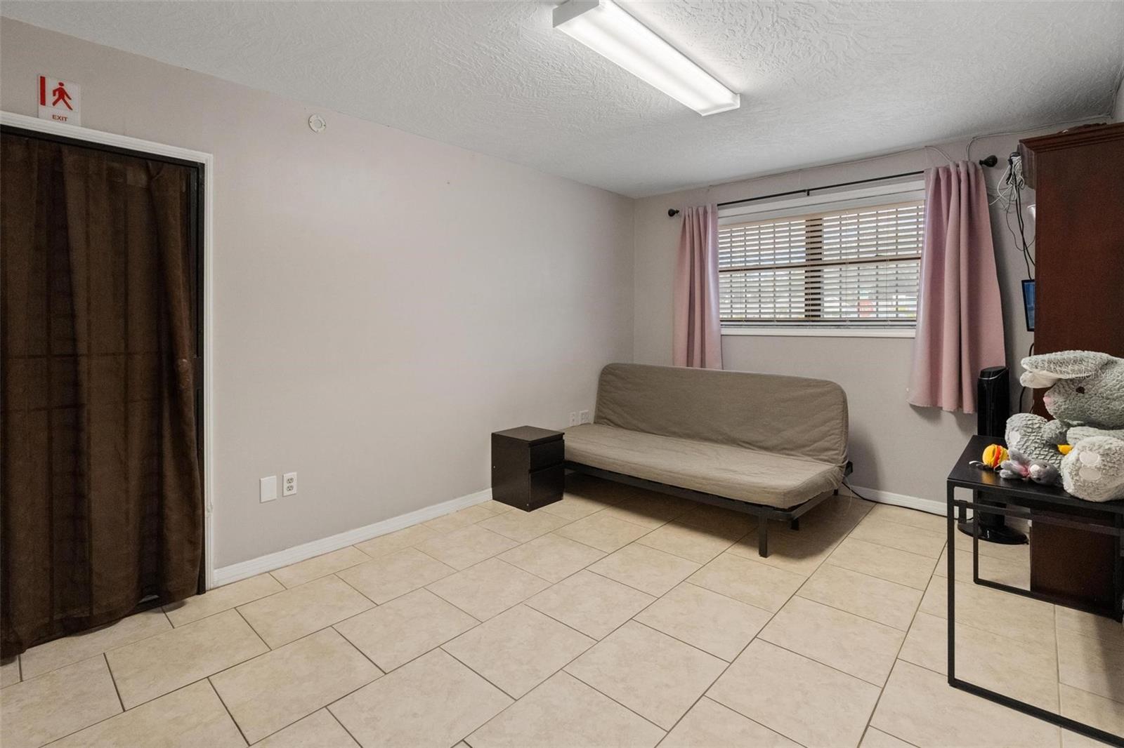 DISSTON GARDENS - Commercial Sale