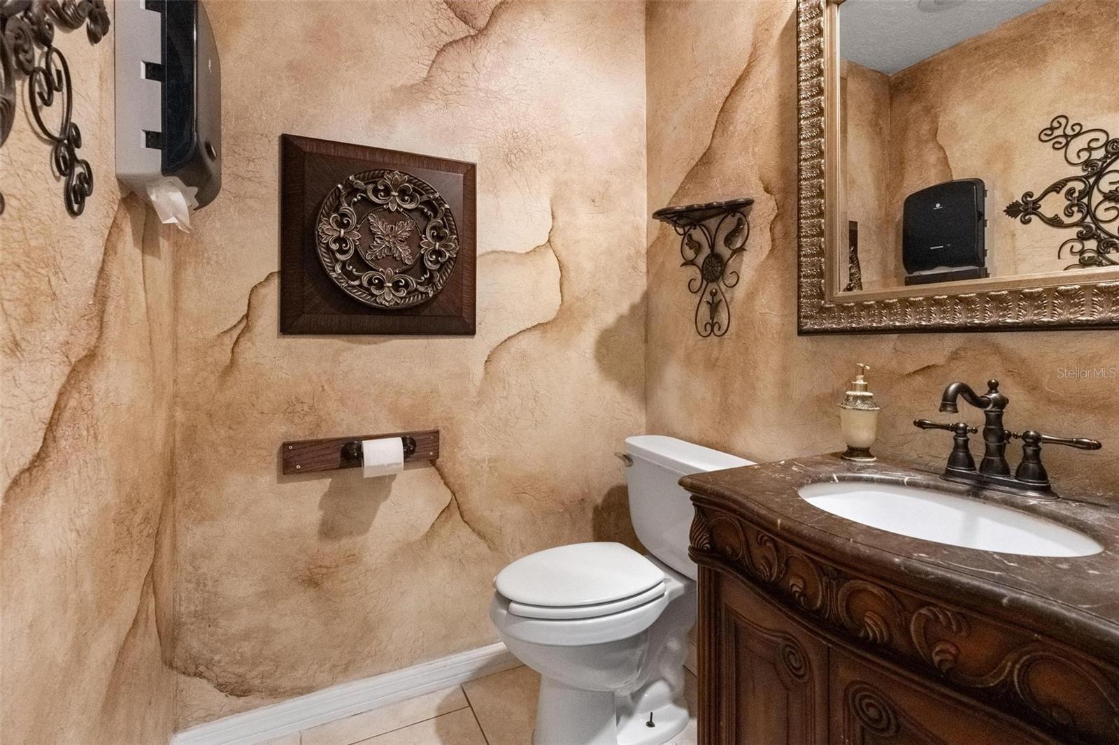 DISSTON GARDENS - Commercial Sale