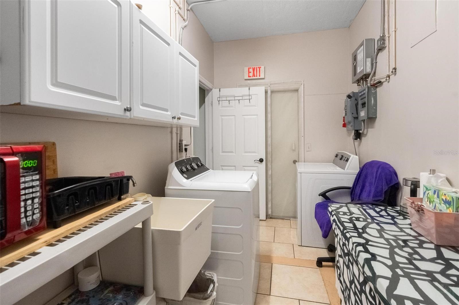 DISSTON GARDENS - Commercial Sale