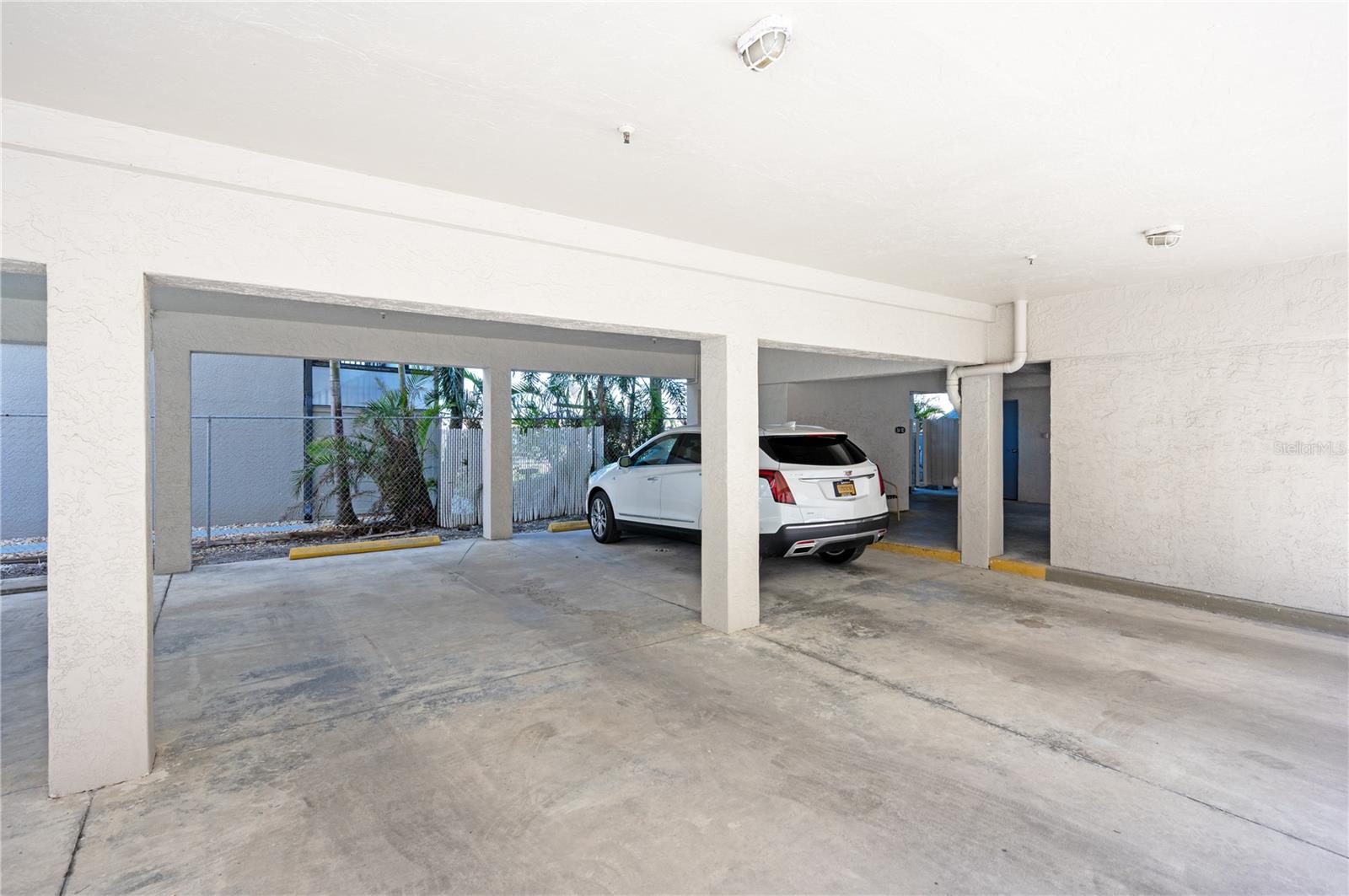 INDIAN SANDS CONDO - Residential