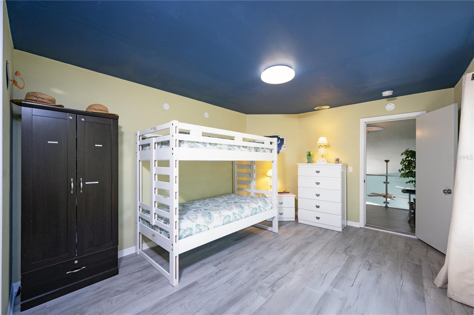 INDIAN SANDS CONDO - Residential