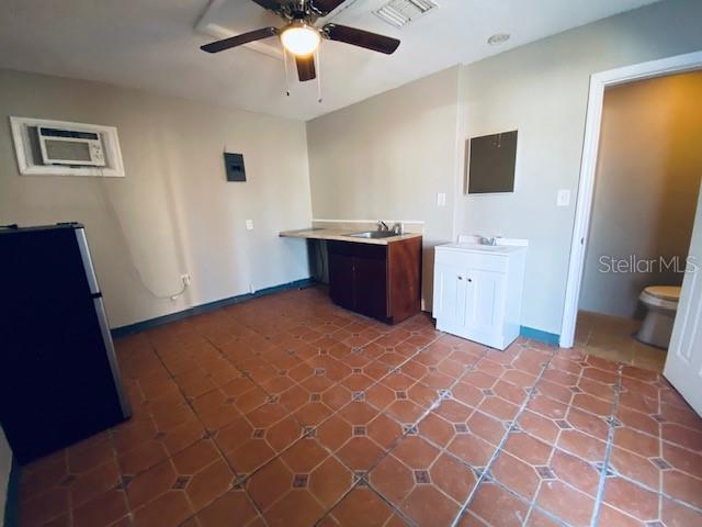 NORTH SIDE HOMES - Residential Lease