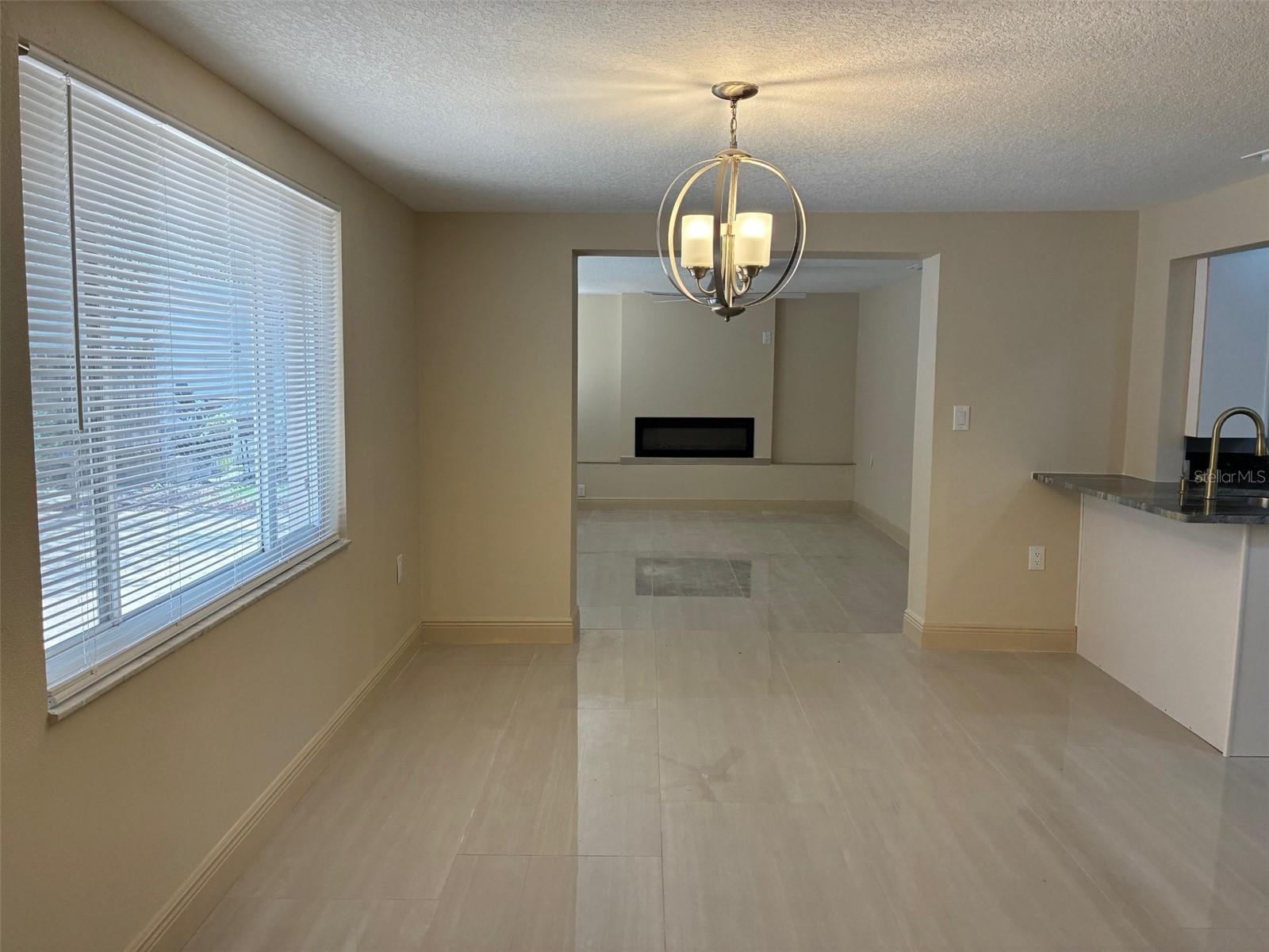 HUDSON BEACH ESTATES UN 3 REV - Residential Lease