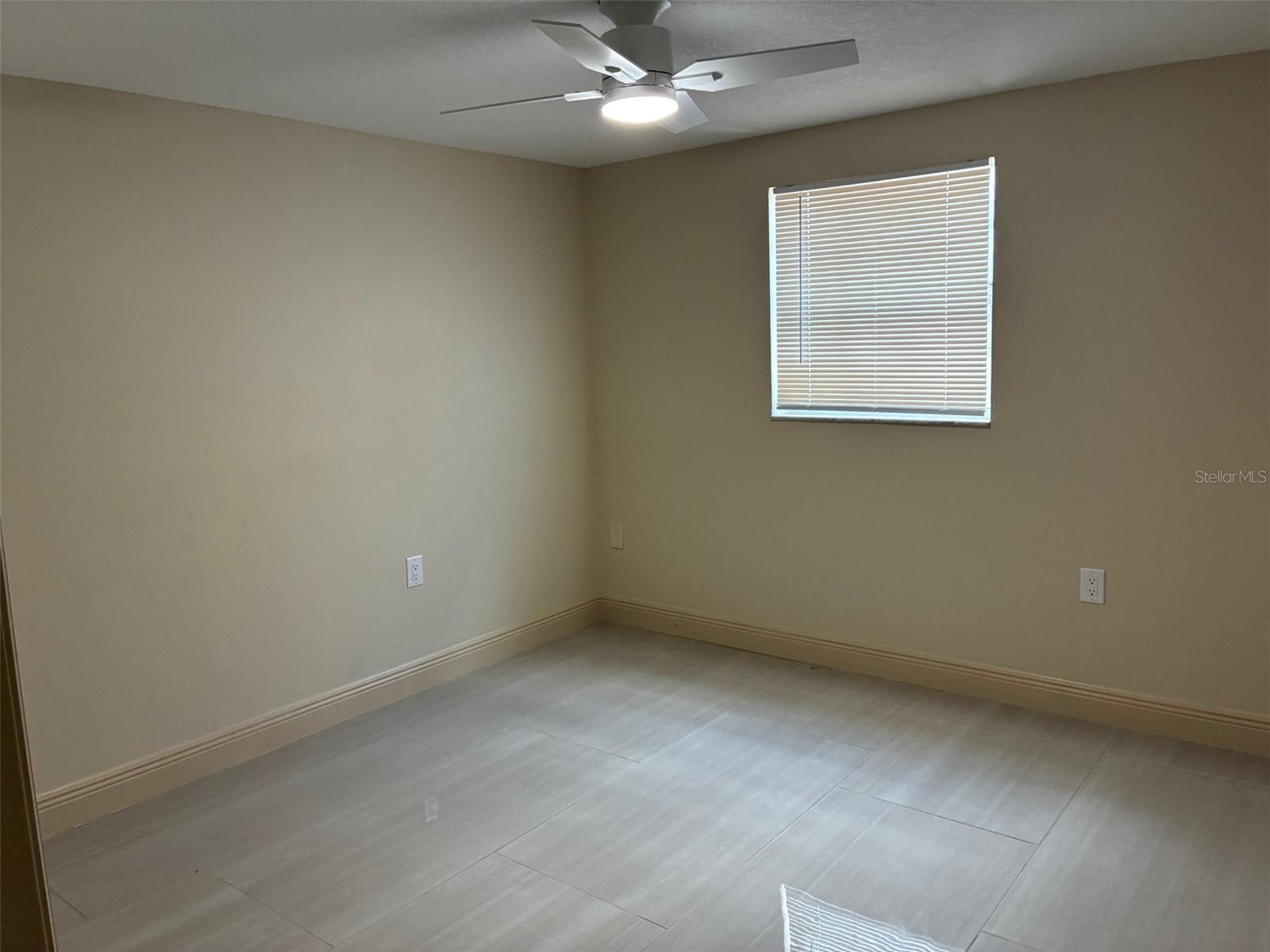 HUDSON BEACH ESTATES UN 3 REV - Residential Lease