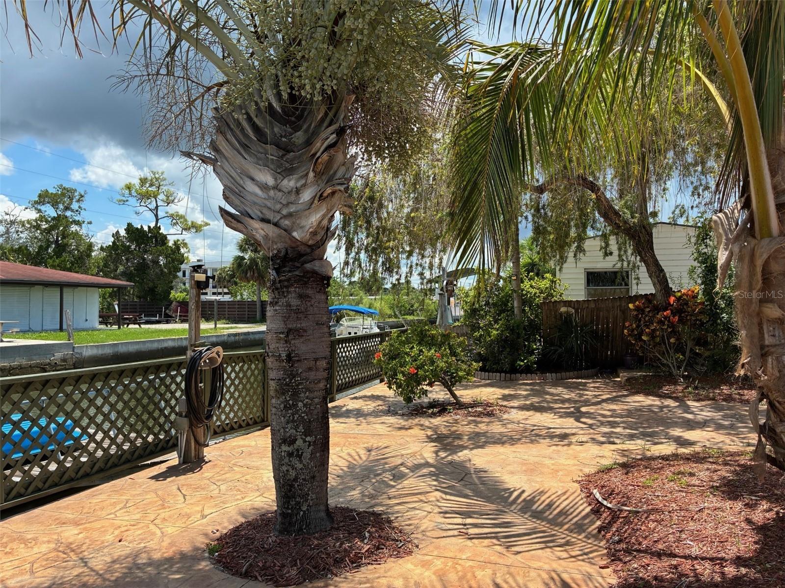 HUDSON BEACH ESTATES UN 3 REV - Residential Lease