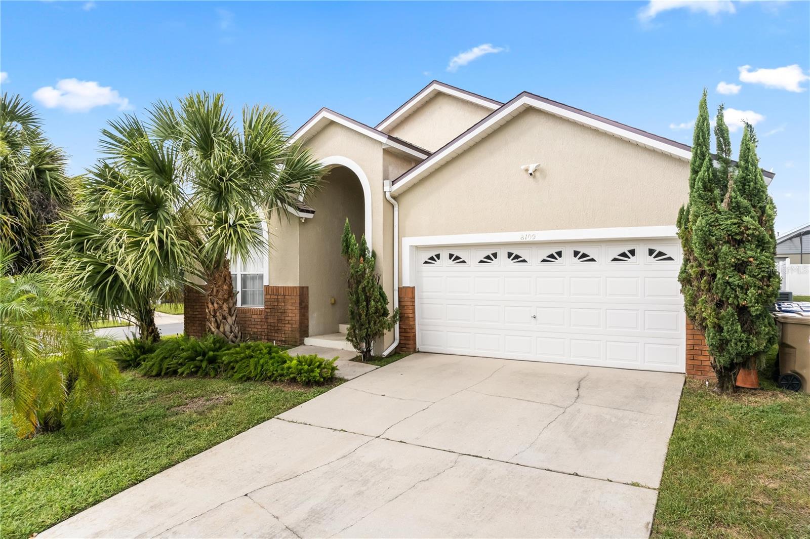 LOCATION! LOCATION! Beautiful 5 bedroom, 3 bathroom home located just minutes from Disney World, shopping, and dining. No HOA! This spacious property features a formal dining room, cabana bathroom, French doors, screened patio, private pool and spa, fenced backyard, and a two-car garage. The owner’s suite offers walk-in closets and dual sinks. Situated on a corner lot, this home provides added privacy and space. Sold fully furnished. The community amenities include tennis courts, basketball courts, and two playgrounds. Zoned for short-term rentals, this property is ideal as a primary residence, vacation home, or investment opportunity.