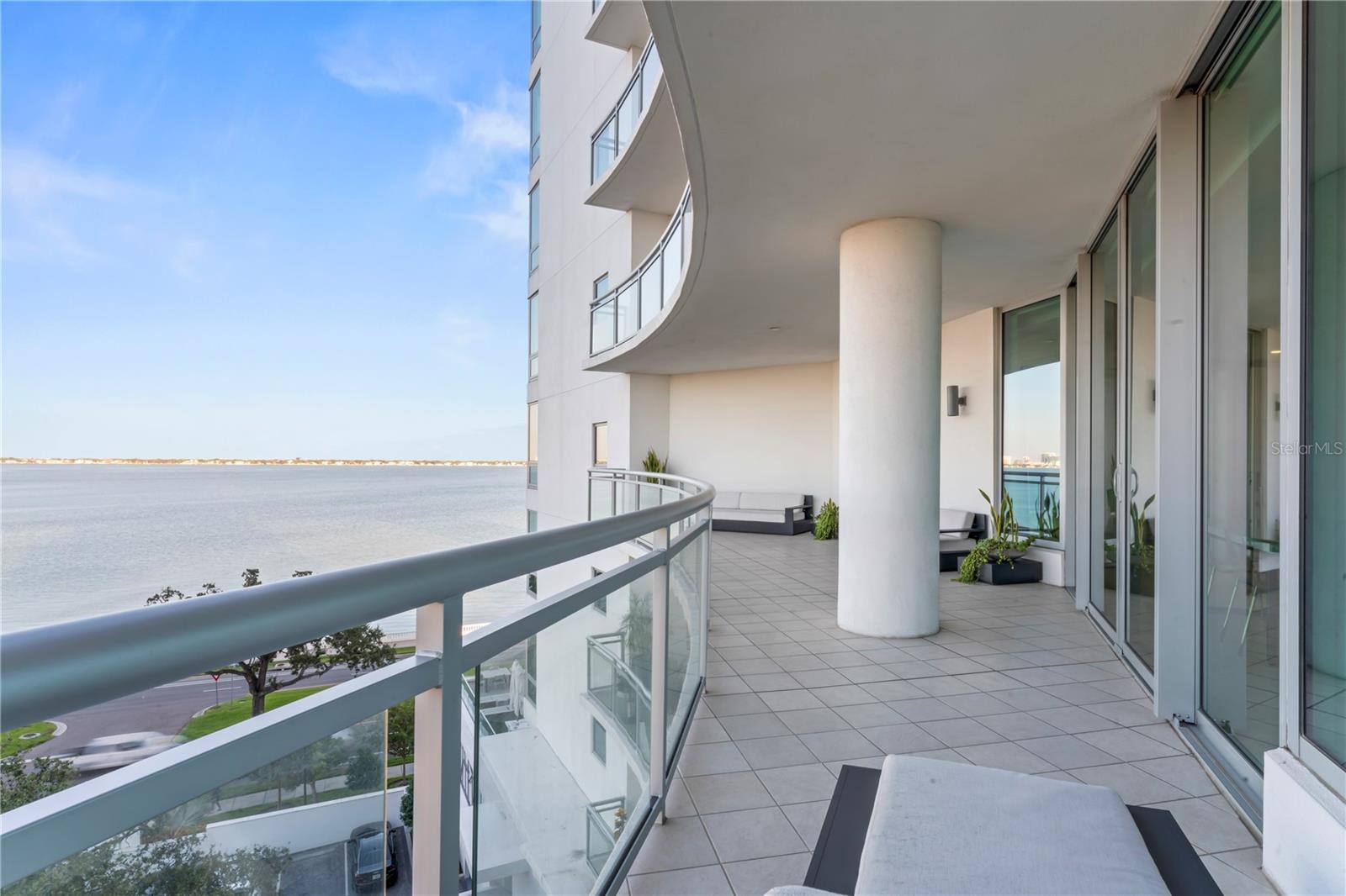 VIRAGE BAYSHORE - Residential