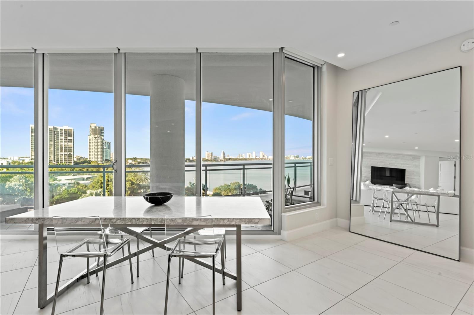 VIRAGE BAYSHORE - Residential