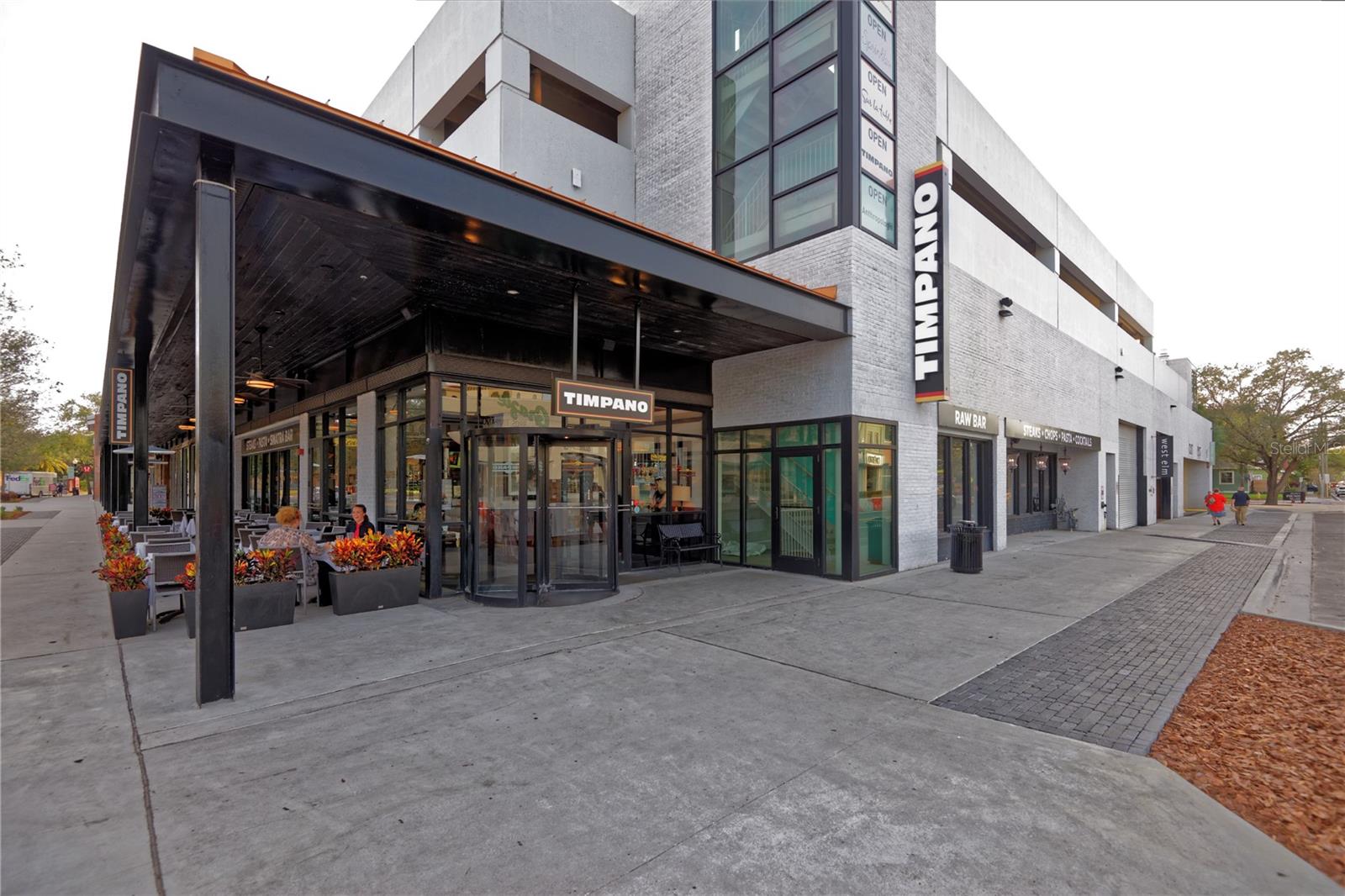 VIRAGE BAYSHORE - Residential