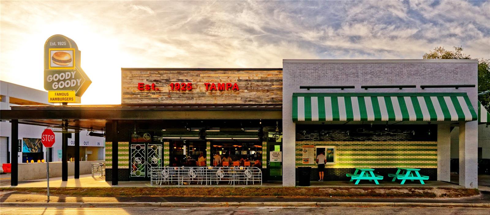 VIRAGE BAYSHORE - Residential