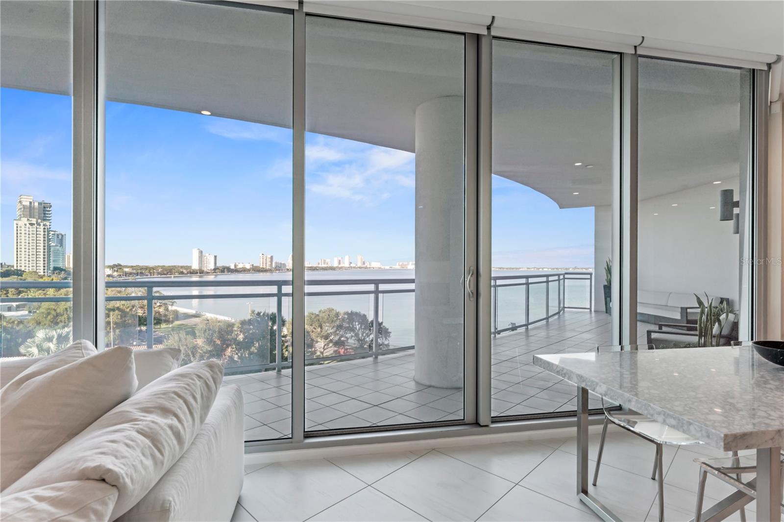 VIRAGE BAYSHORE - Residential