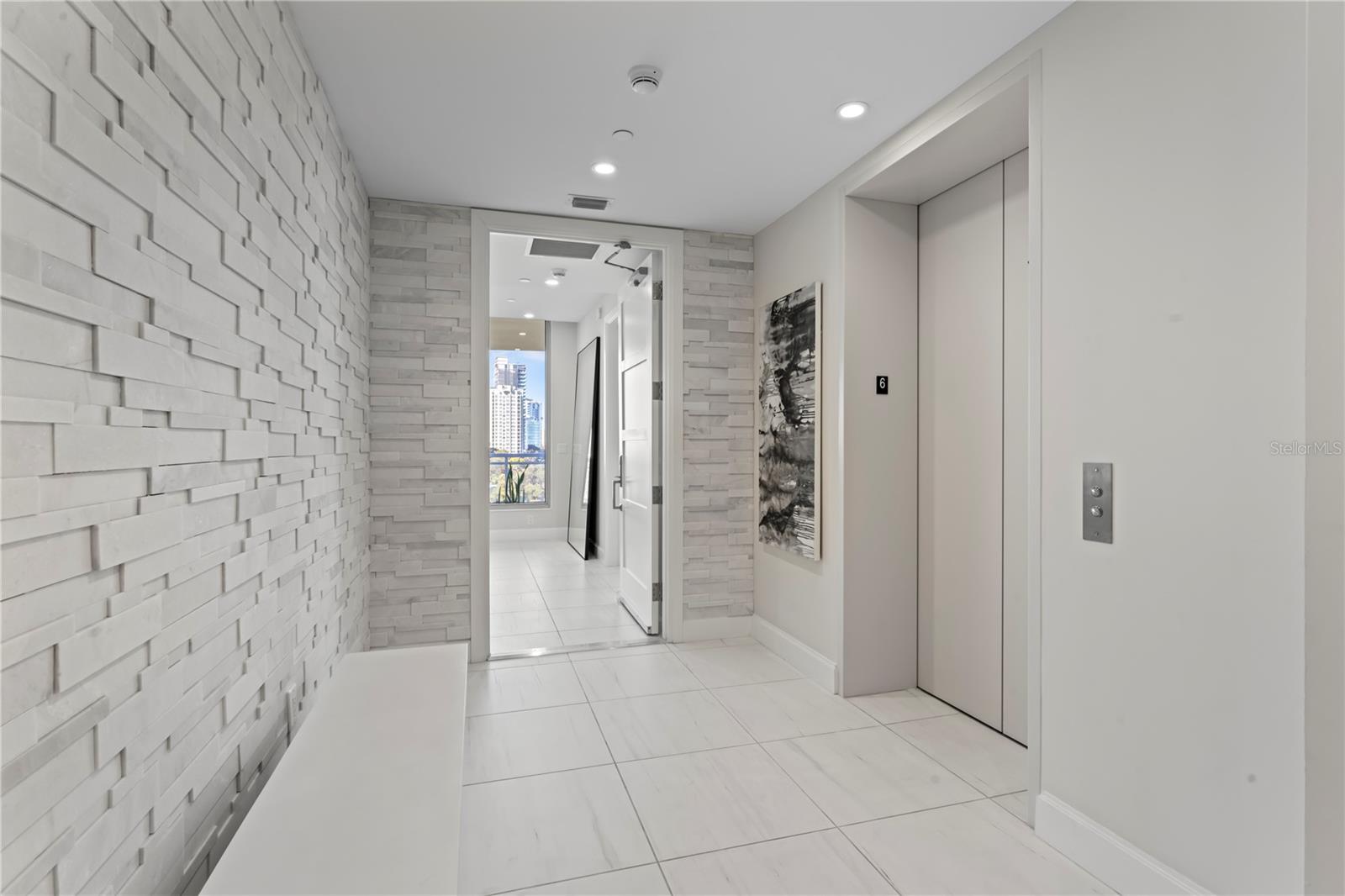 VIRAGE BAYSHORE - Residential