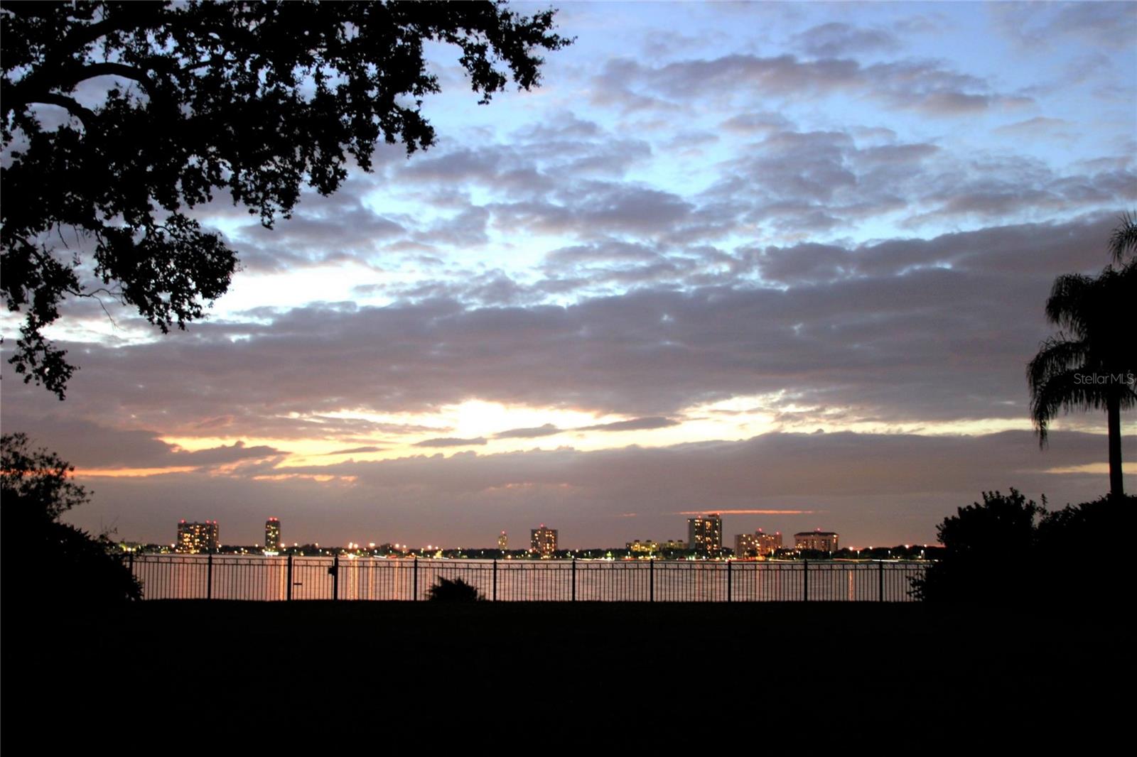 VIRAGE BAYSHORE - Residential