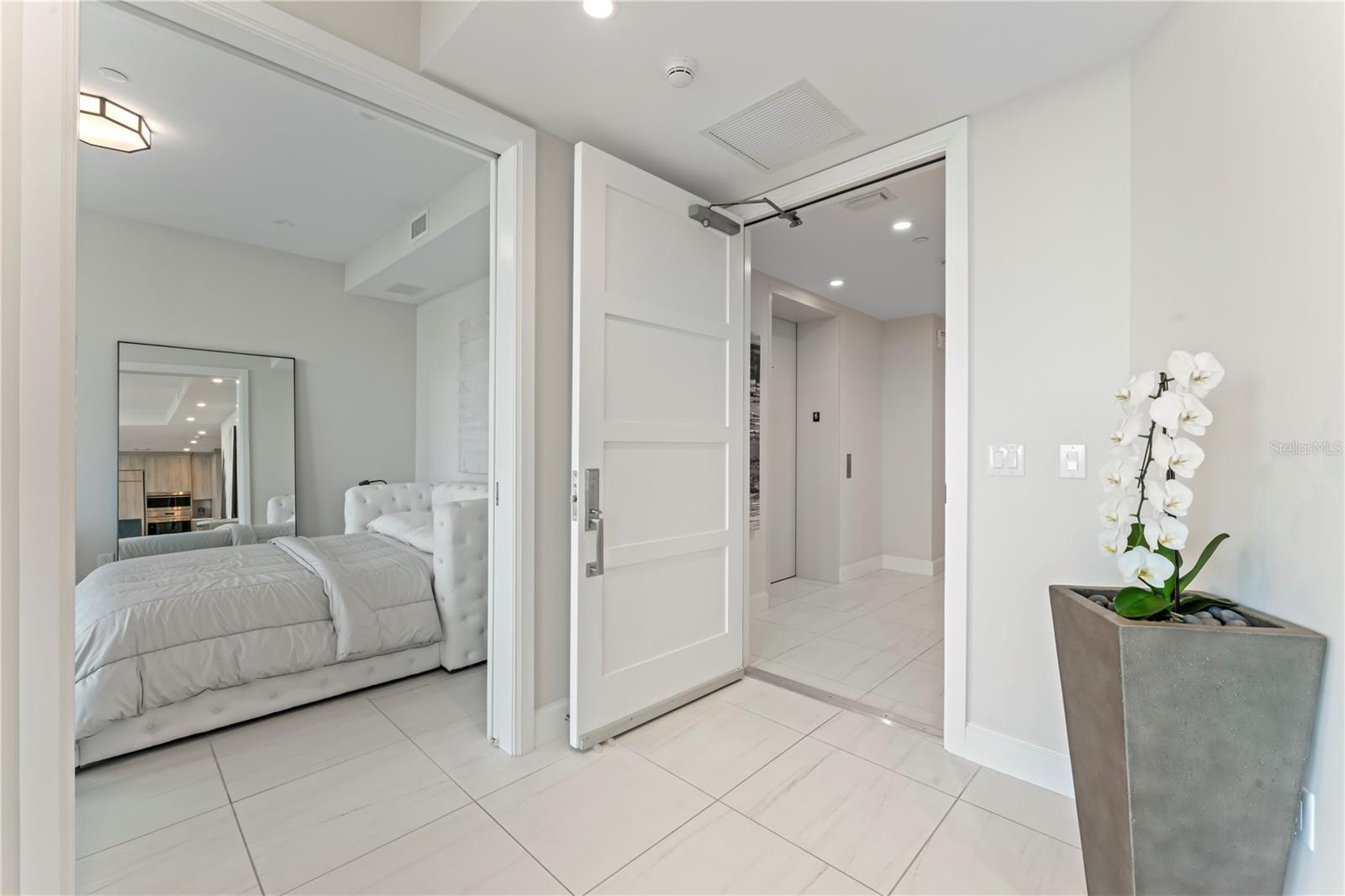 VIRAGE BAYSHORE - Residential