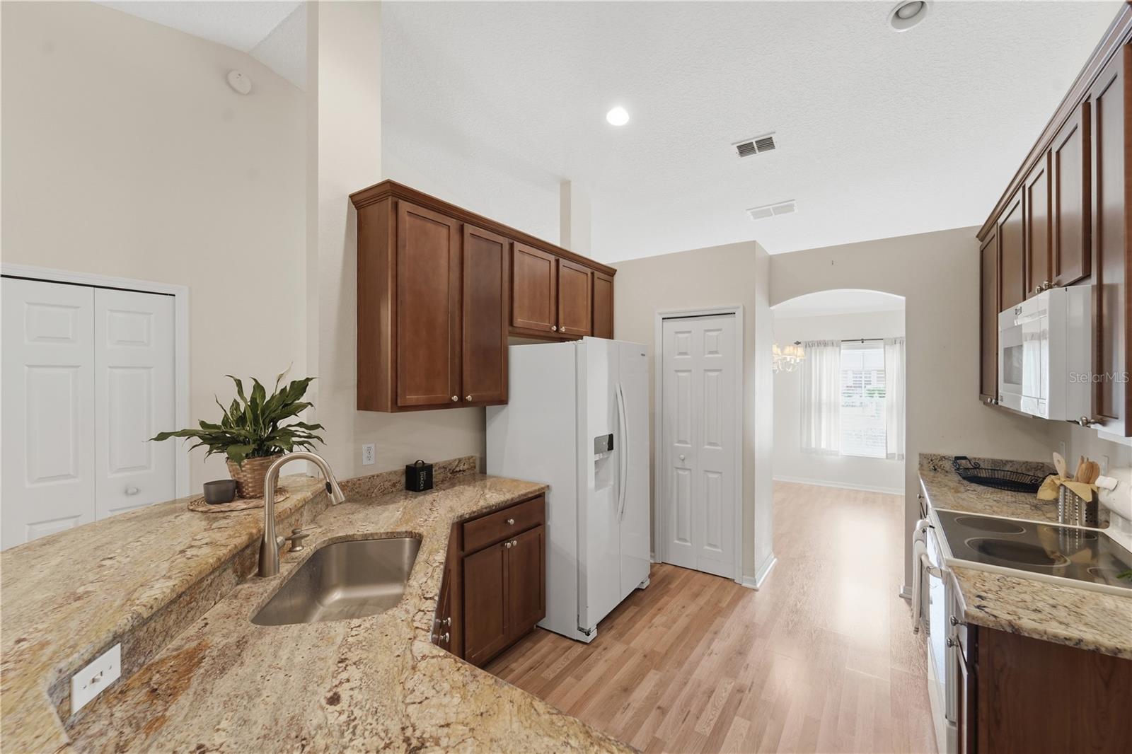 FOREST TRACE - Residential