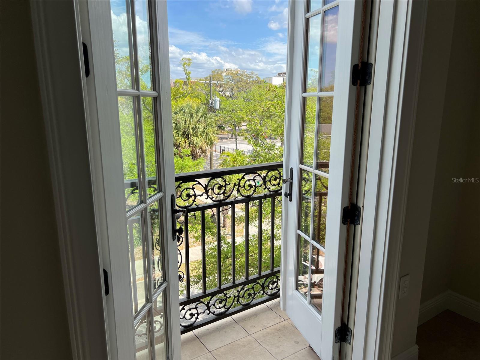 CTRUS PARK - Residential Lease