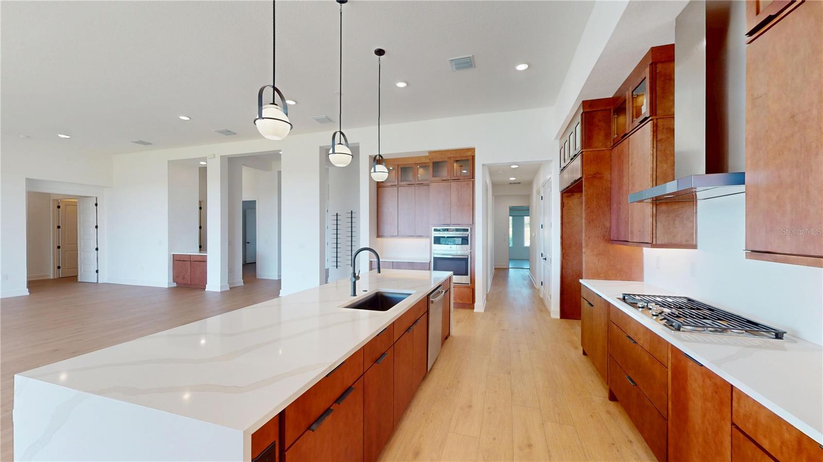 WEST HILL ESTATES - Residential