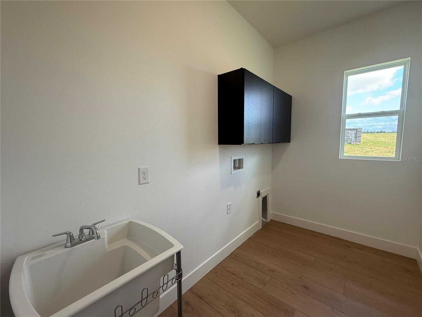 WEST HILL ESTATES - Residential