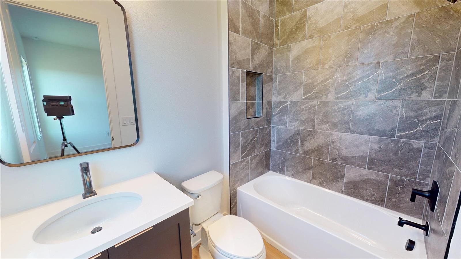 WEST HILL ESTATES - Residential