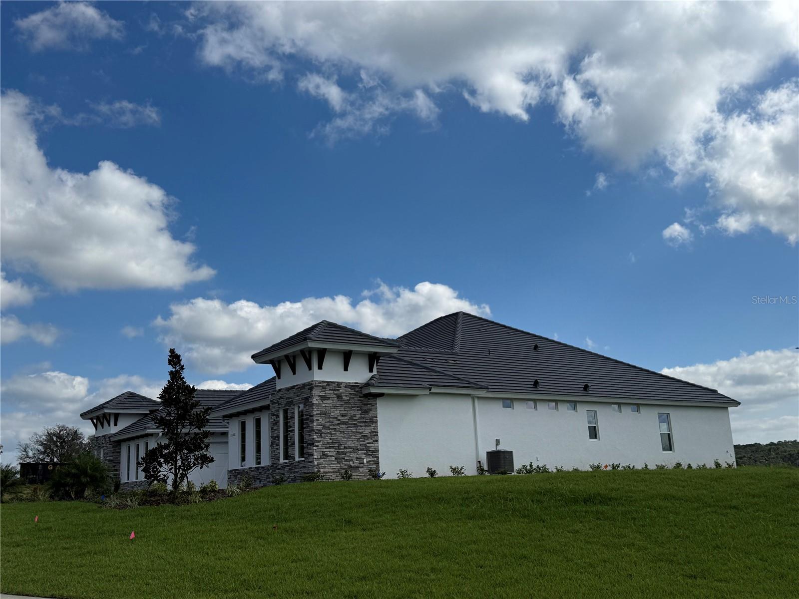 WEST HILL ESTATES - Residential