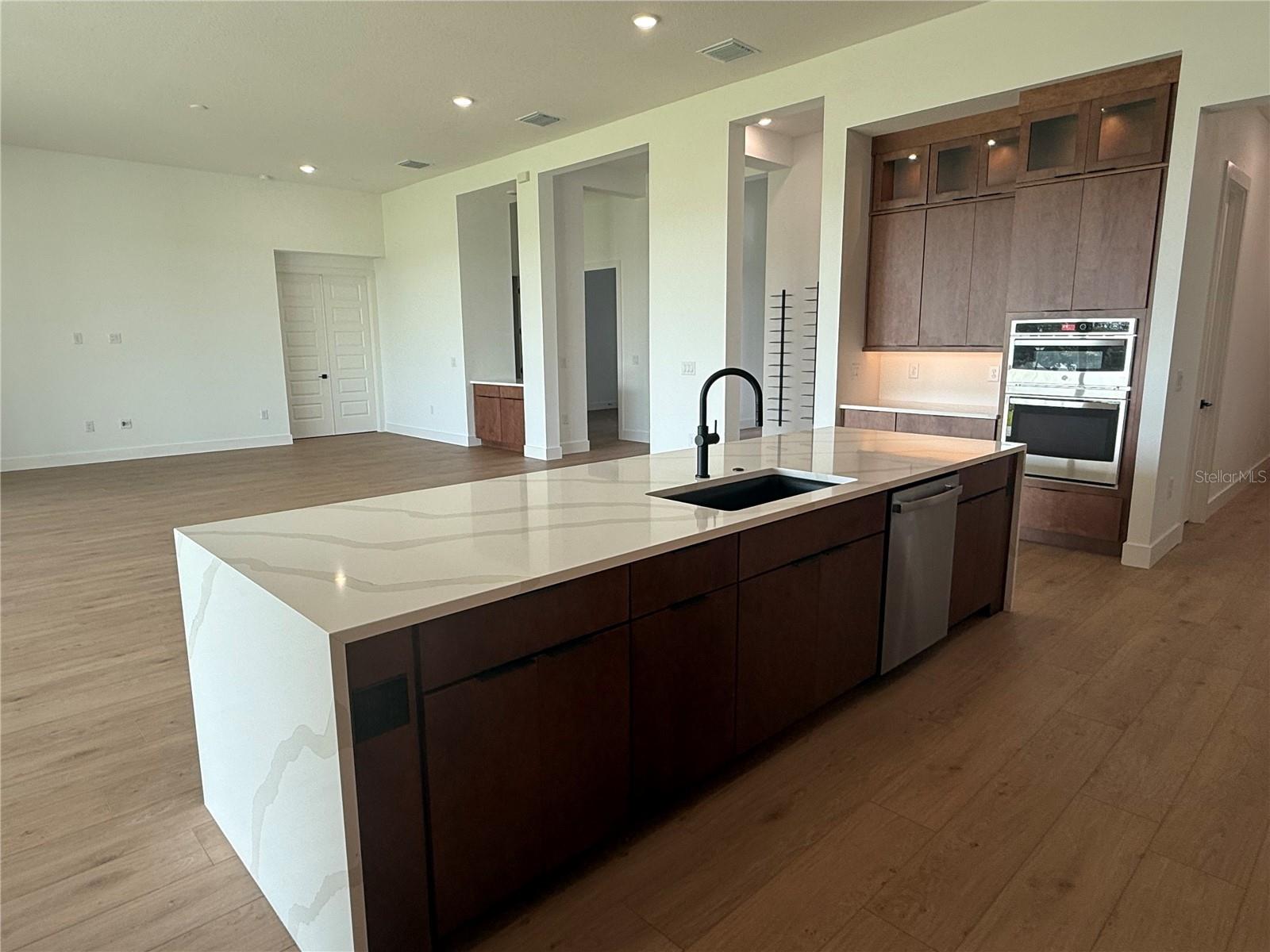 WEST HILL ESTATES - Residential