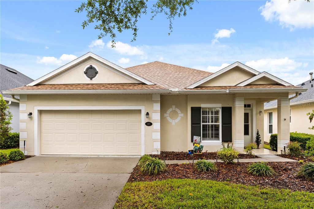Photo of 307 Heron Point Way, Deland, FL 32724 (MLS # V4948459)
